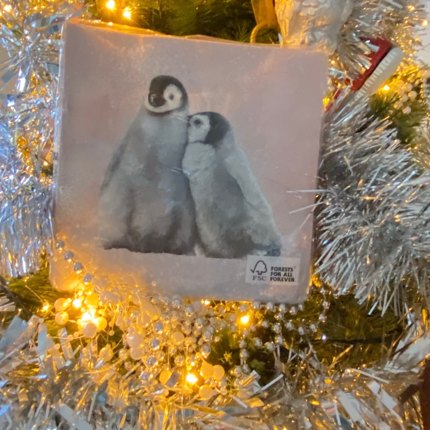 Penguins Napkins 20 per pack can be used for Decoupage