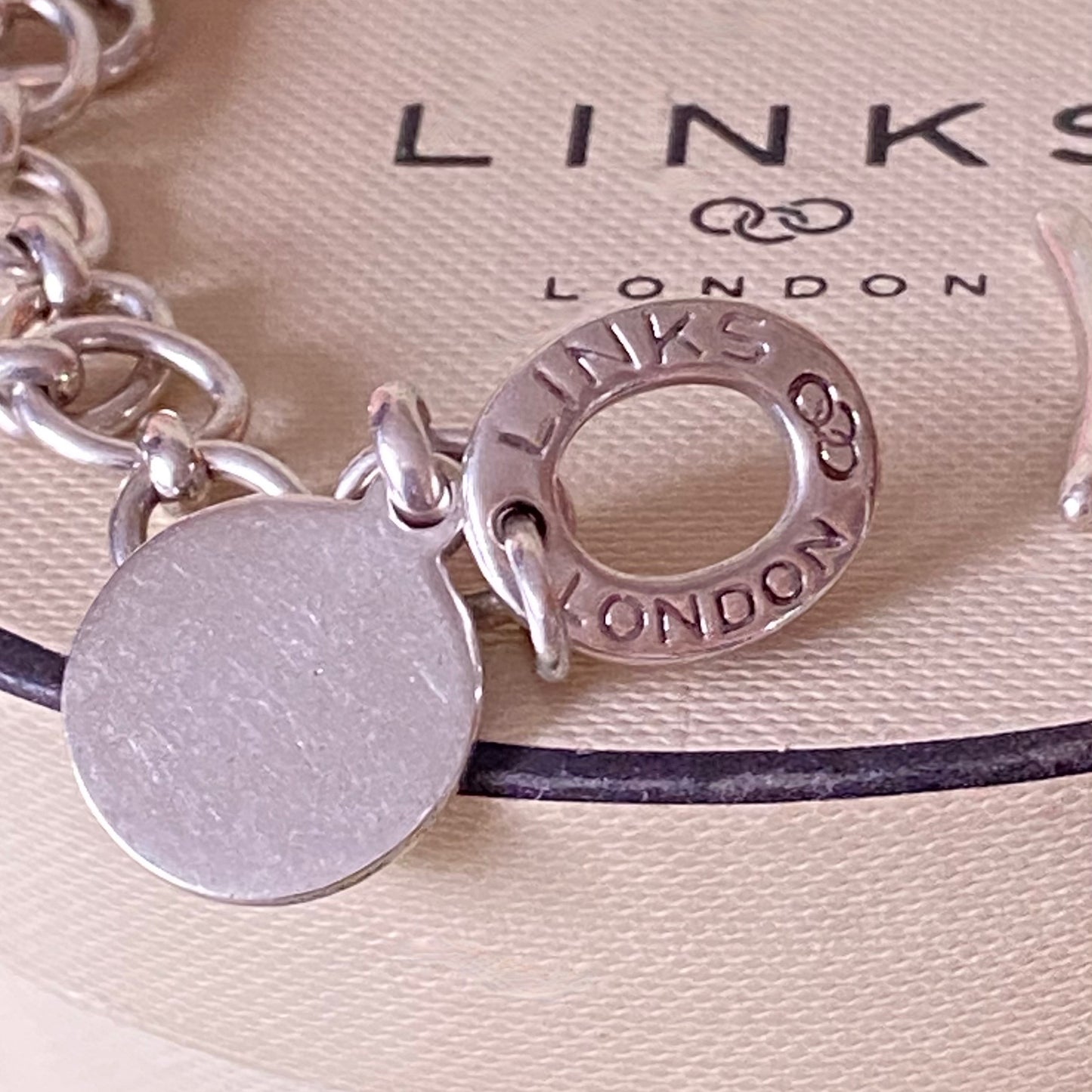 Sterling Silver Links of London Link Chain Bracelet, T Bar Clasp with a clear Disk ideal for engraving.