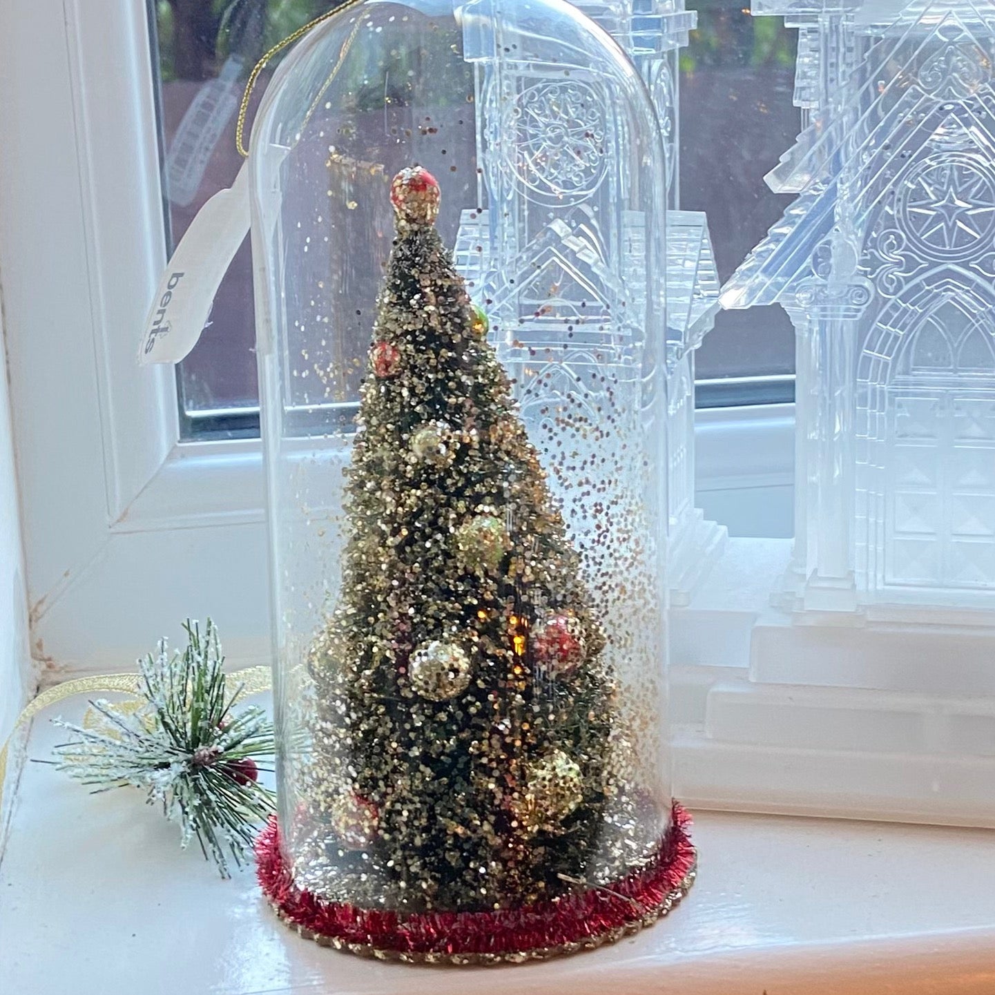 Christmas tree in a glass dome decoration