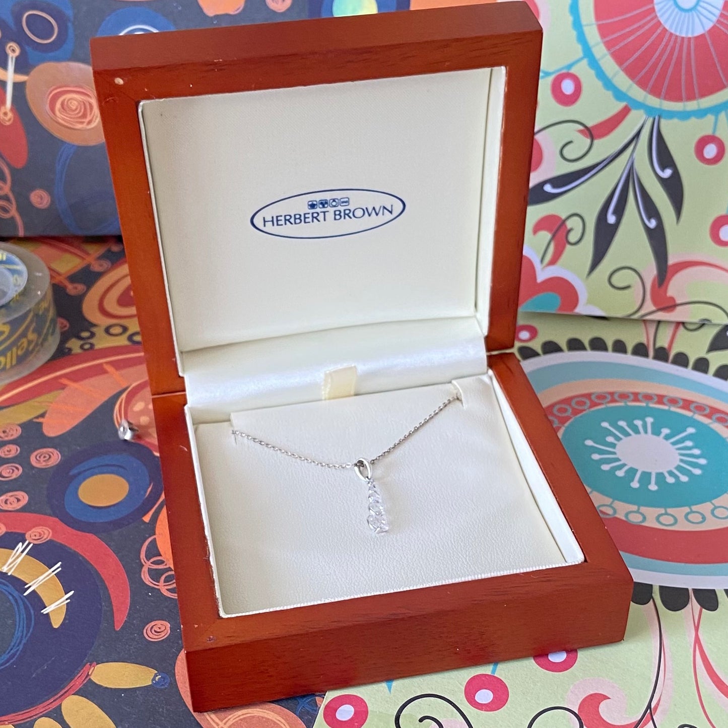 9ct Gold (375) and CZ stones Pendent on a 925 Sterling Silver (925) Necklace