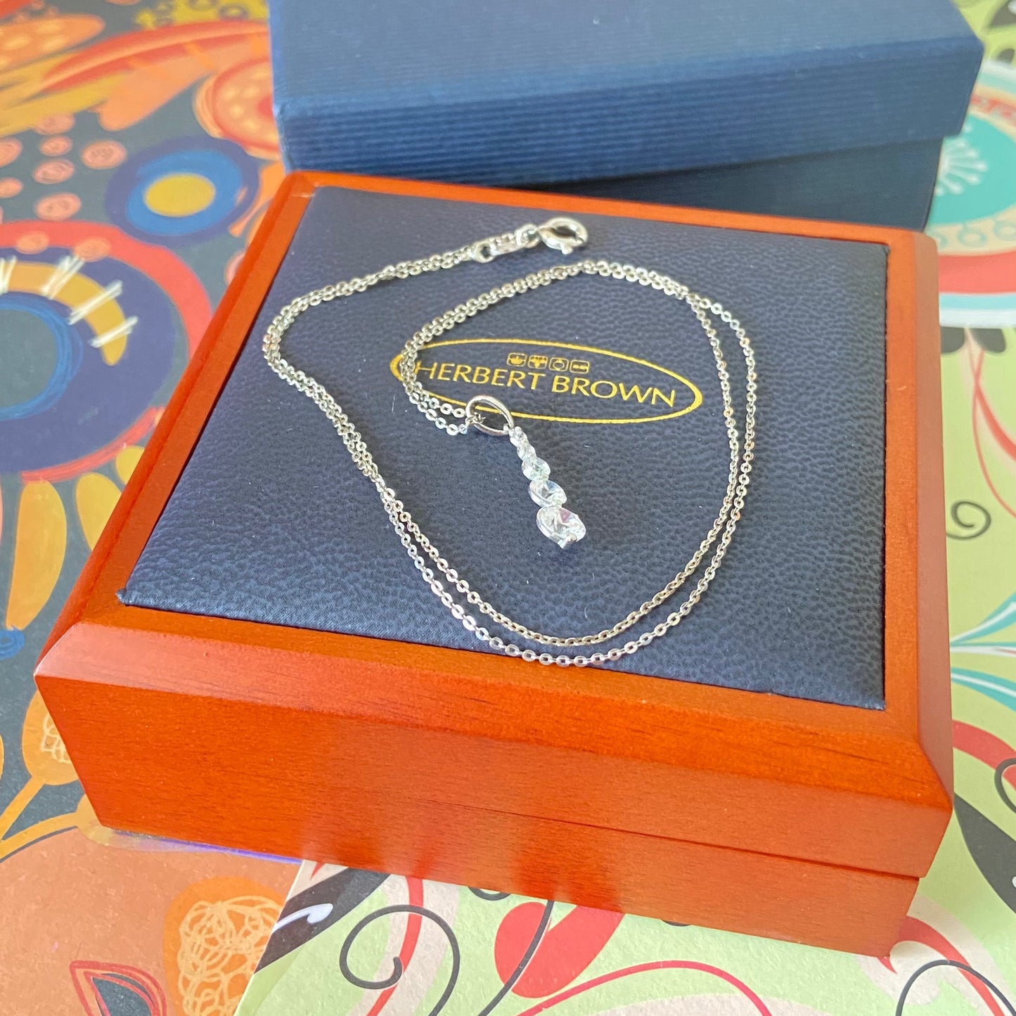 9ct Gold (375) and CZ stones Pendent on a 925 Sterling Silver (925) Necklace