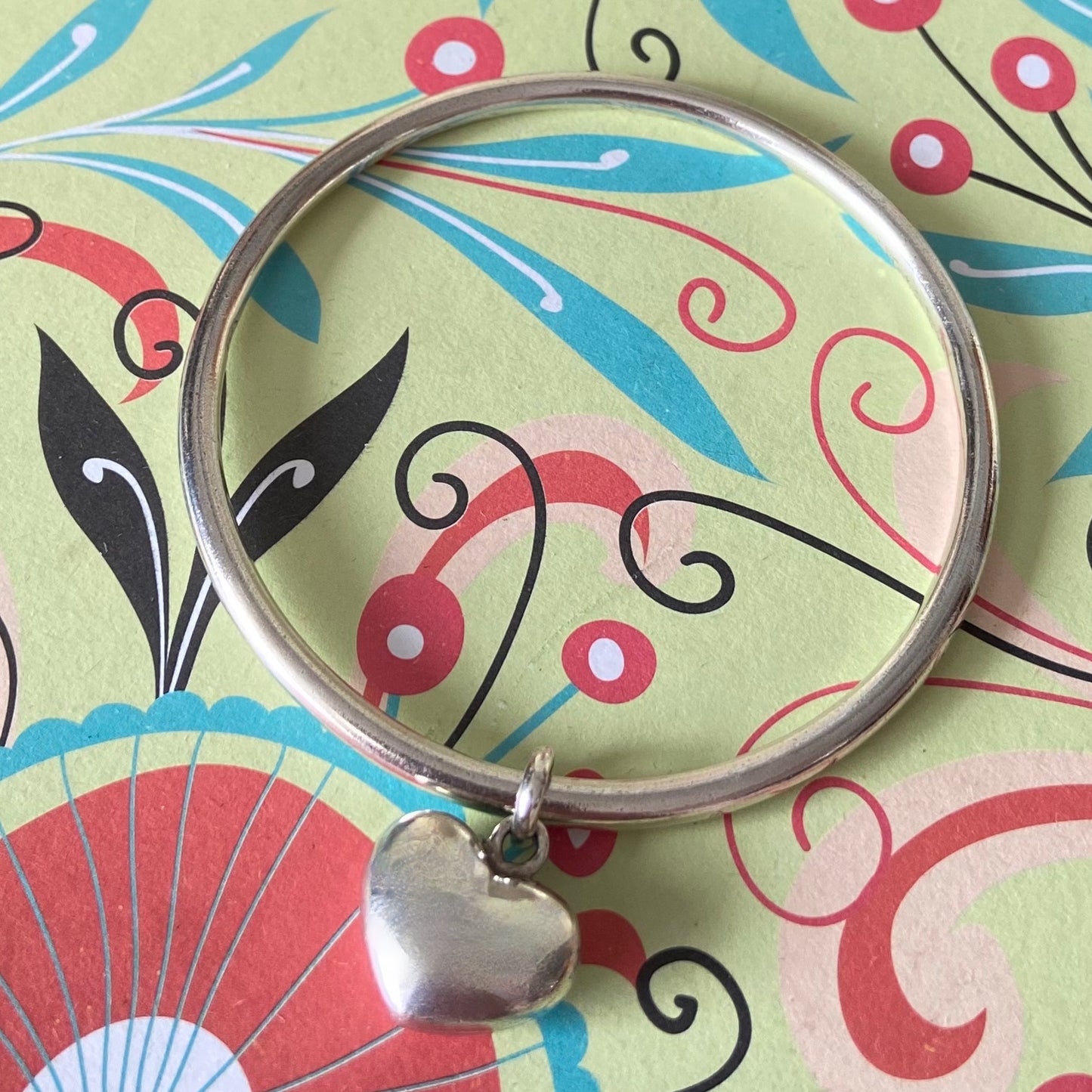 Links of London Bangle with Links of London Puffed Heart Charm Size: Medium -19cm Round