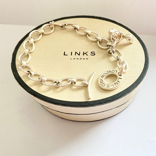 Links of London  Bracelet, T Bar Clasp with Duck Charm