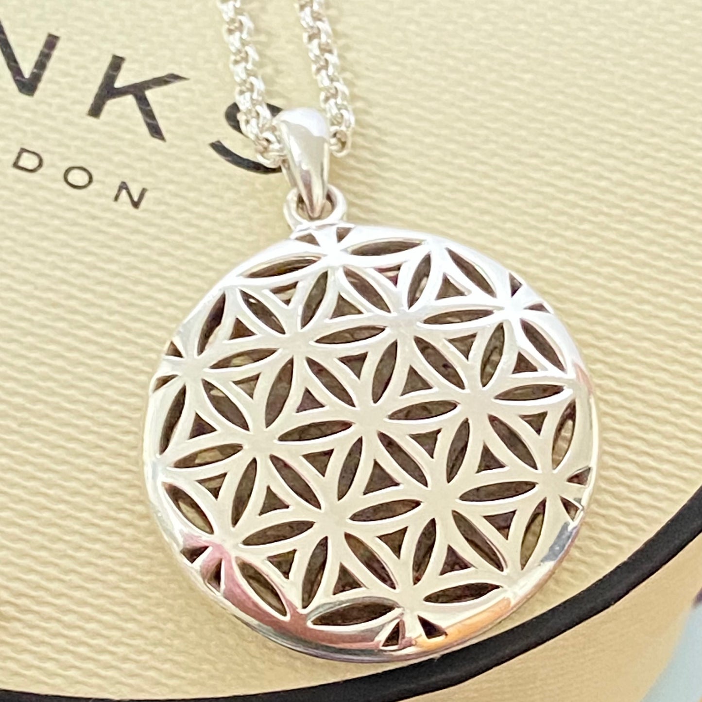 Links of London Maze Pendant Necklace with T Bar Clasp