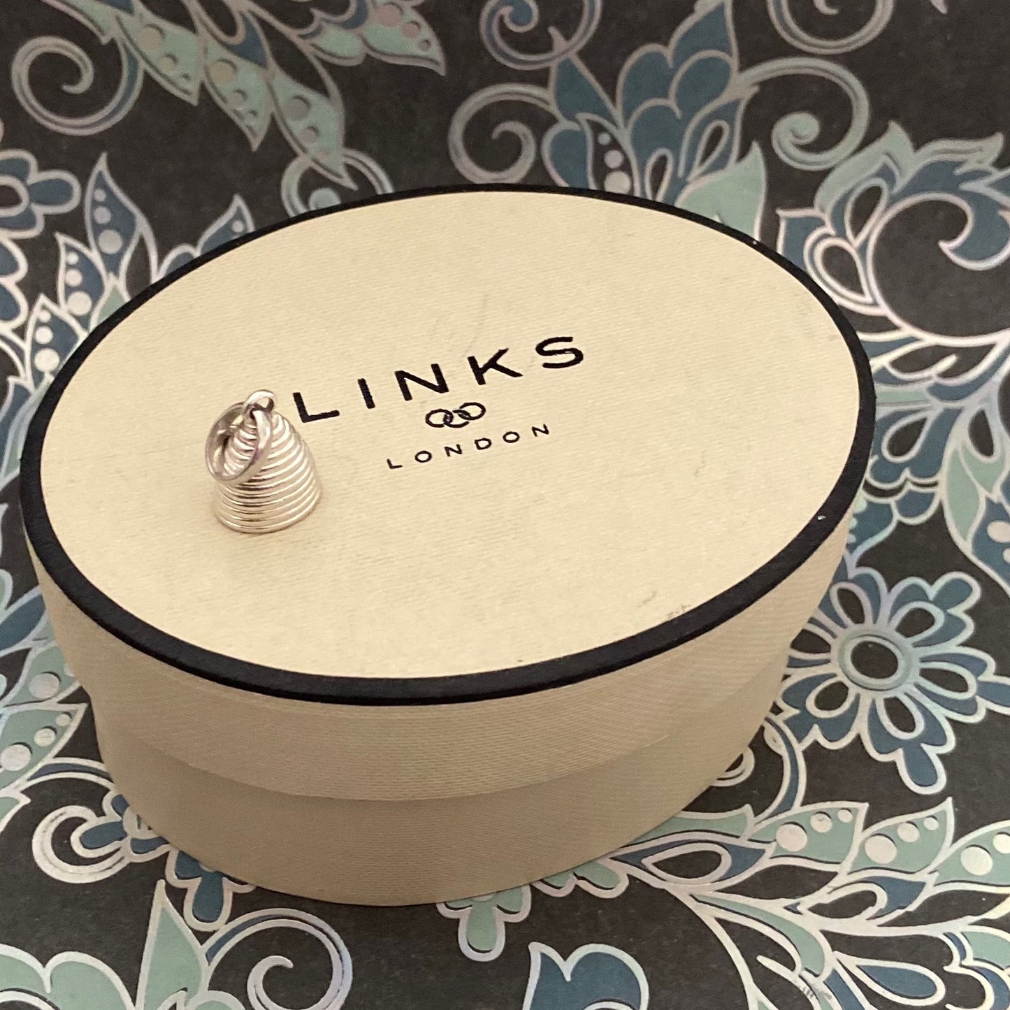 Preloved Sterling Silver Links of London Bee Hive 925 Charm