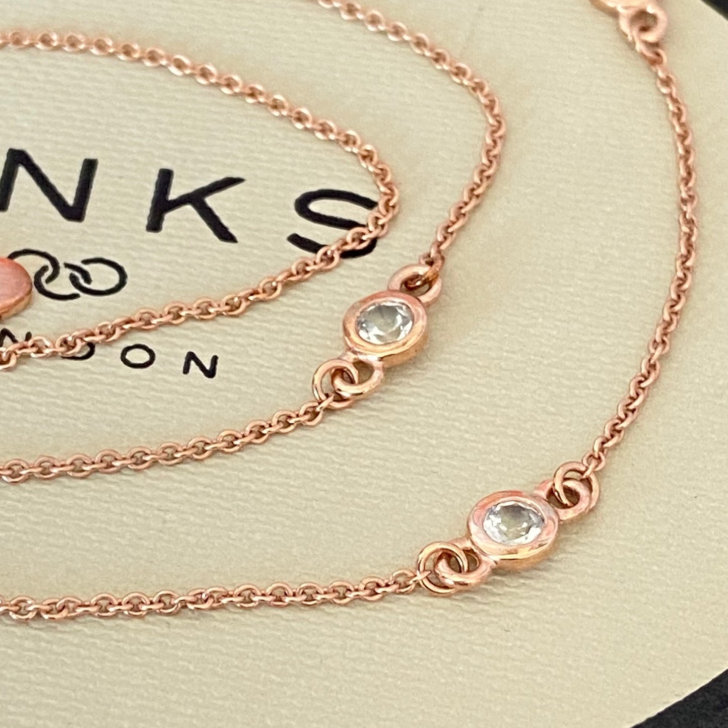 Links of London 18kt Gold Vermeil necklace with Clear Topaz round stones