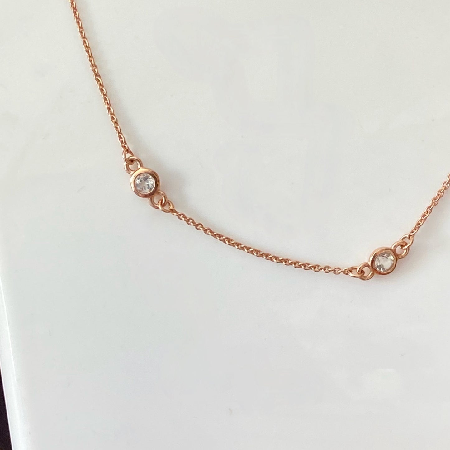 Links of London 18kt Gold Vermeil necklace with Clear Topaz round stones