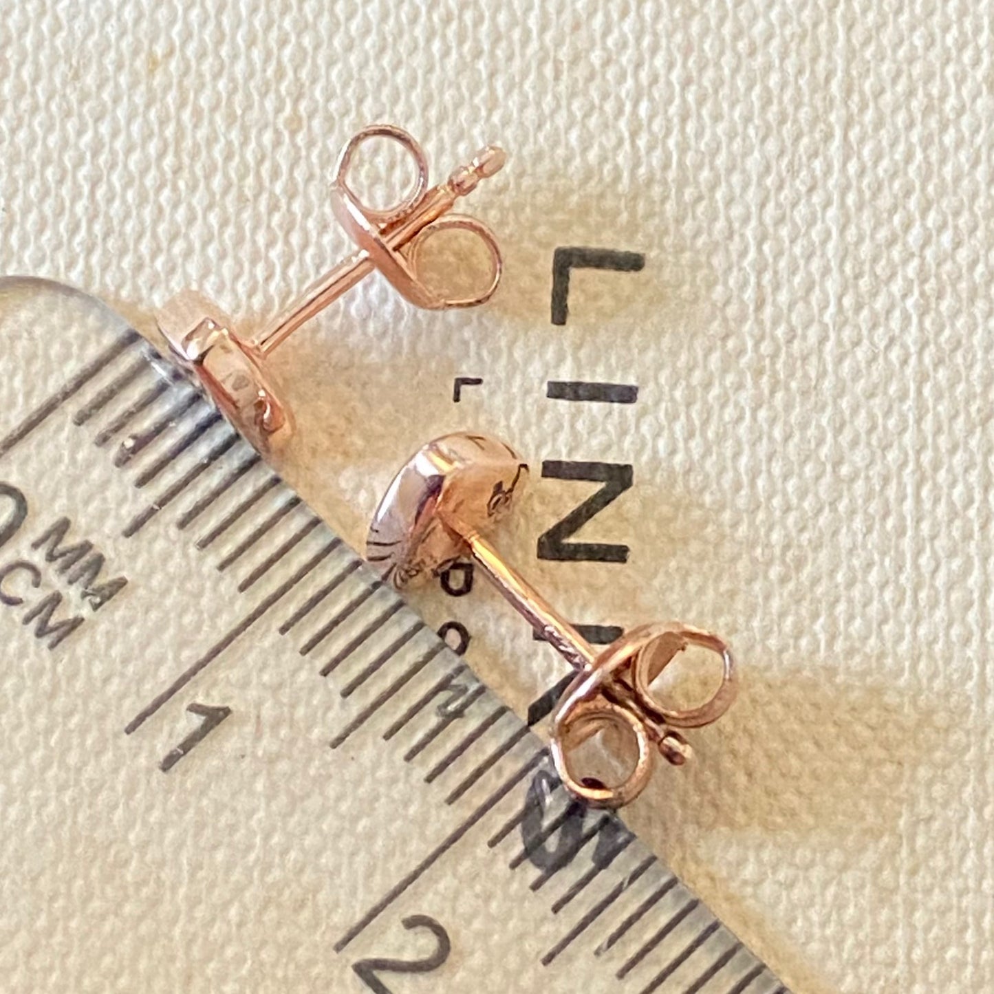 Links of London Gold 18kt vermeil, 925 Sterling Silver heart Stud earrings