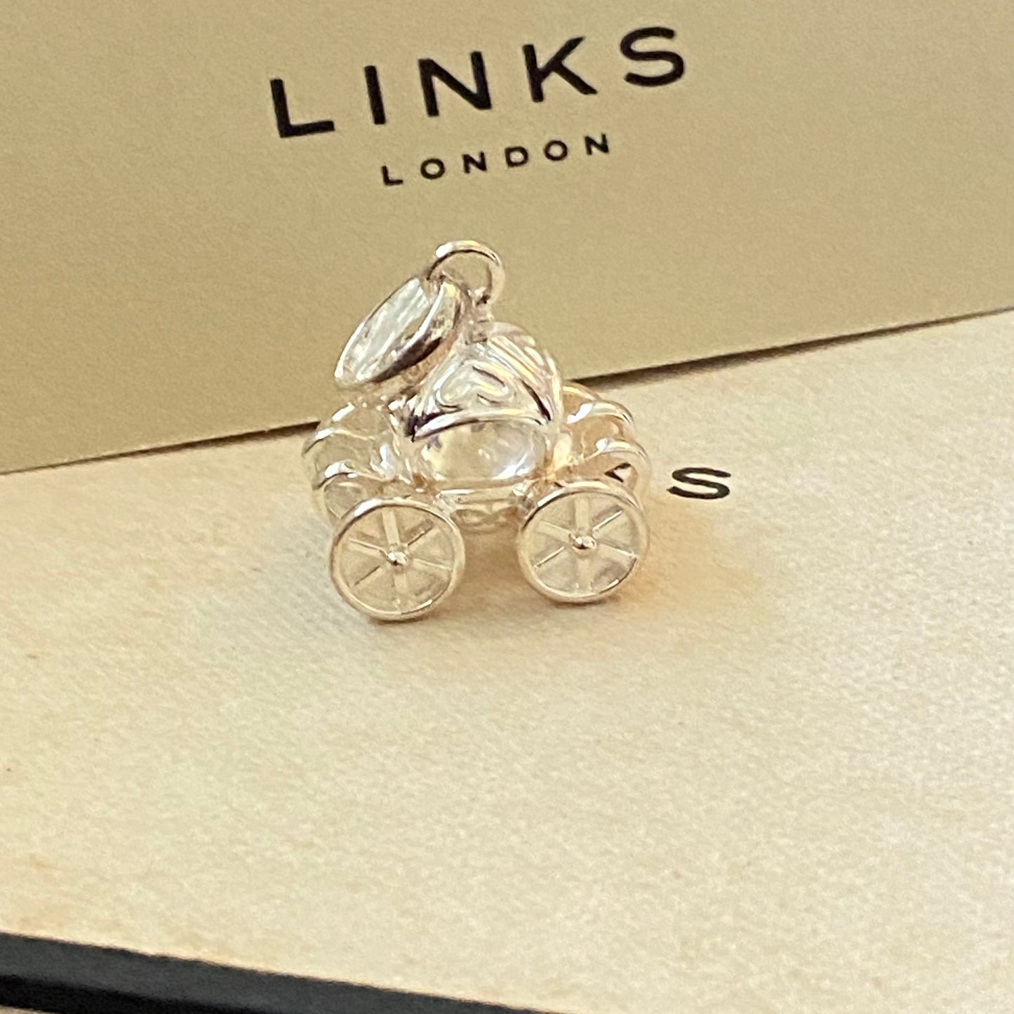 Sterling Silver very rare Links of London Cinderellas Coach