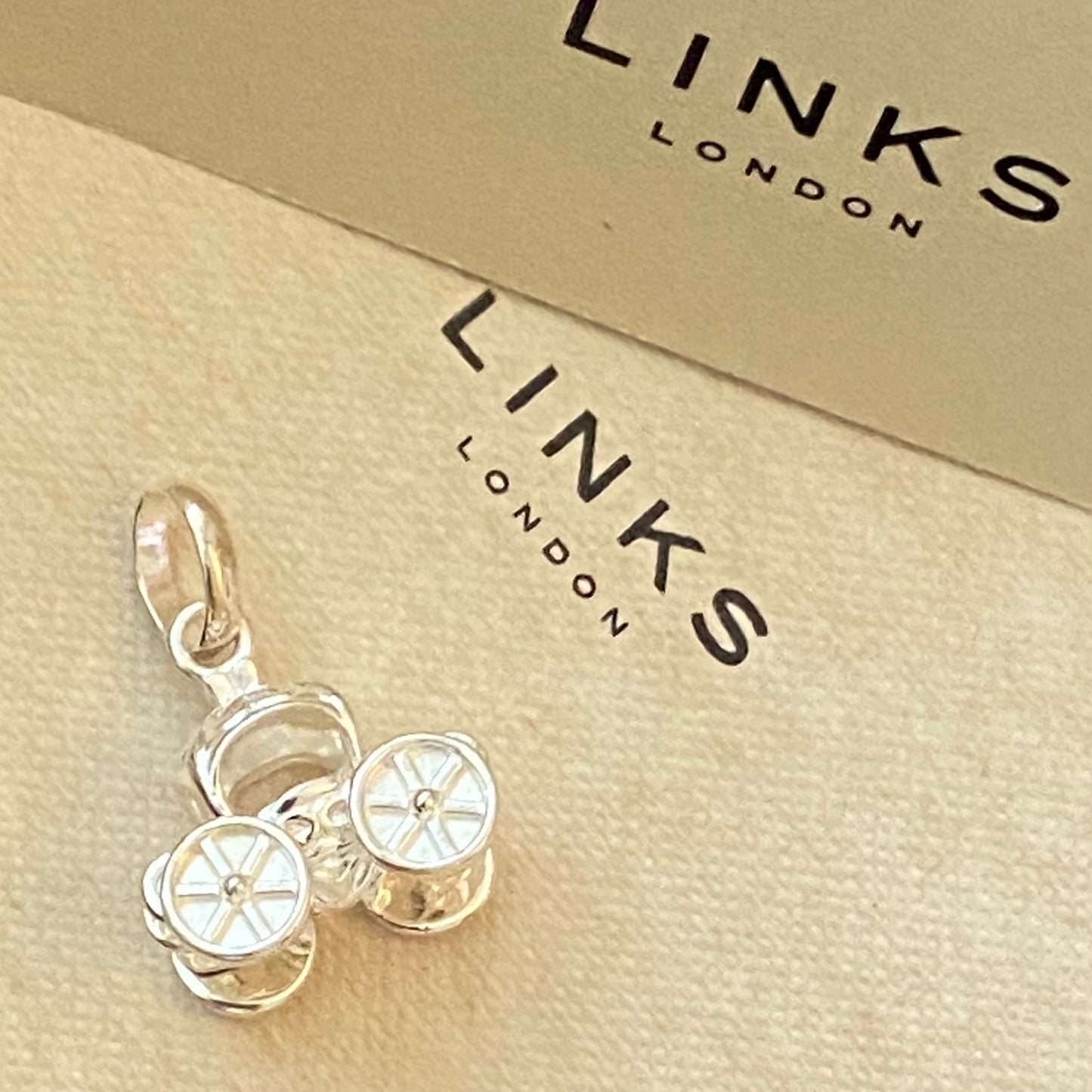 Sterling Silver very rare Links of London Cinderellas Coach