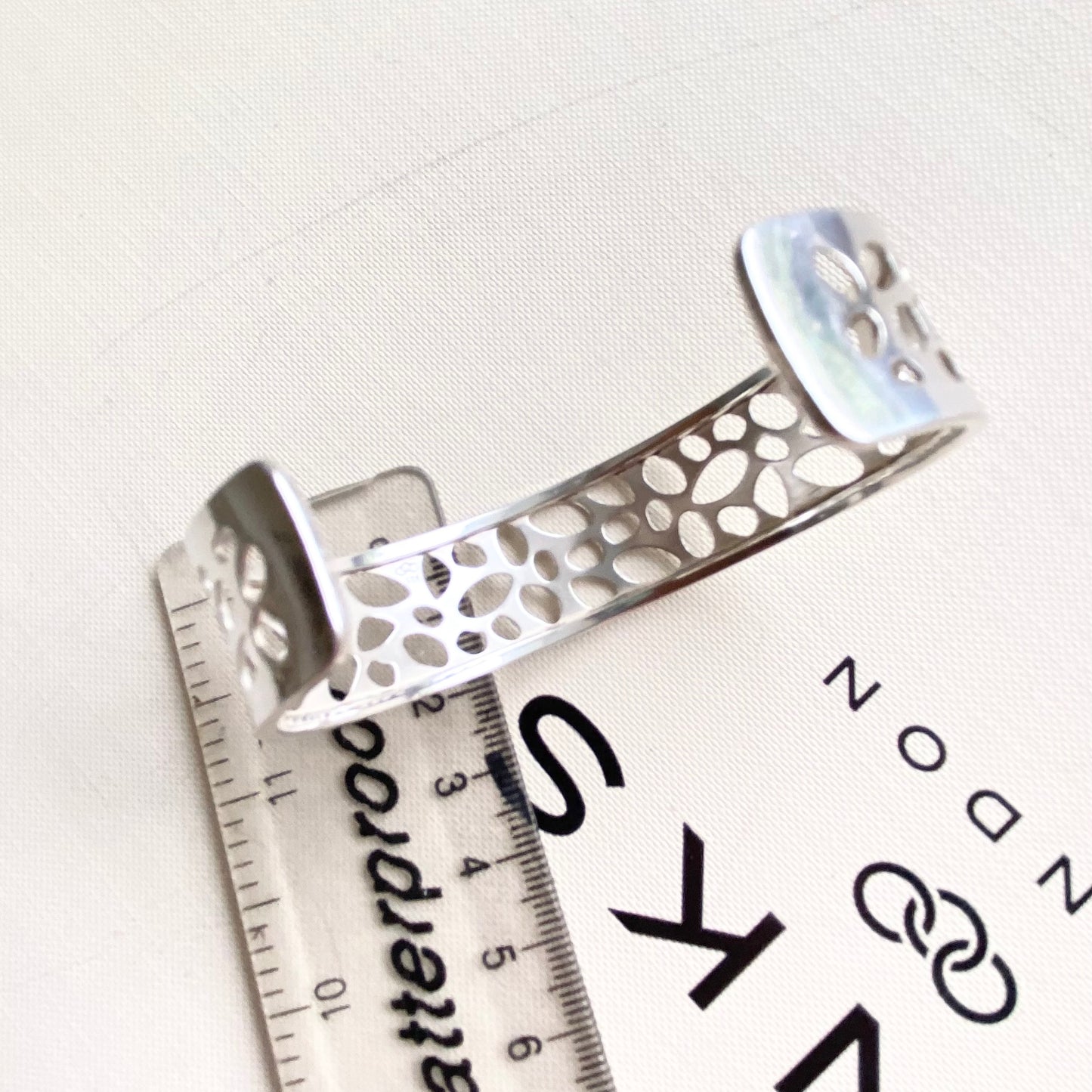 Links of London Sterling Silver Timeless Bangle 18.5cm wide, 19mm width