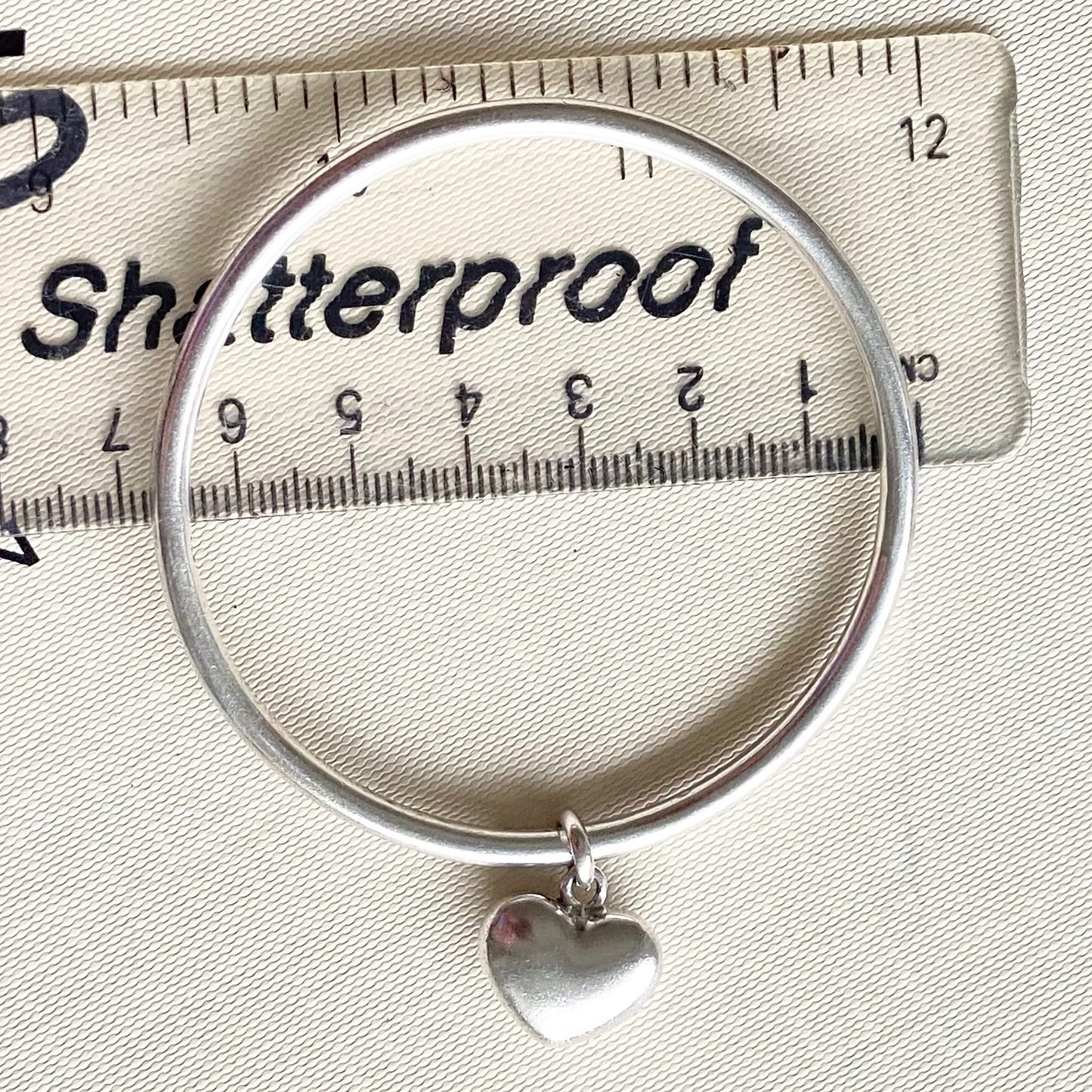 Links of London Bangle with Links of London Puffed Heart Charm Size: Medium -19cm Round