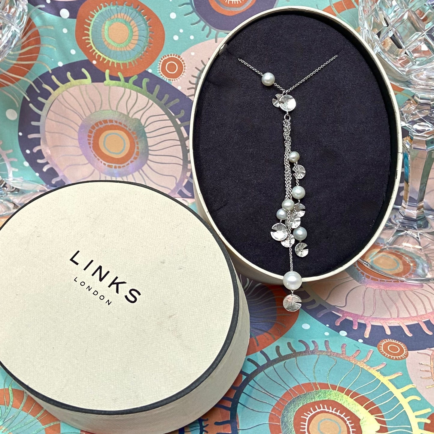 Sterling Silver and water Pearl Lily pad Links of London Necklace