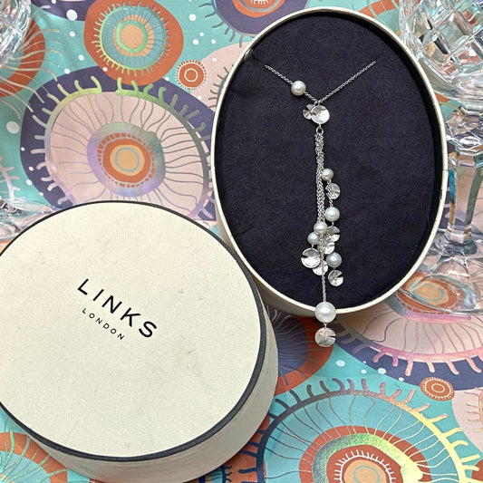 Sterling Silver and water Pearl Lily pad Links of London Necklace