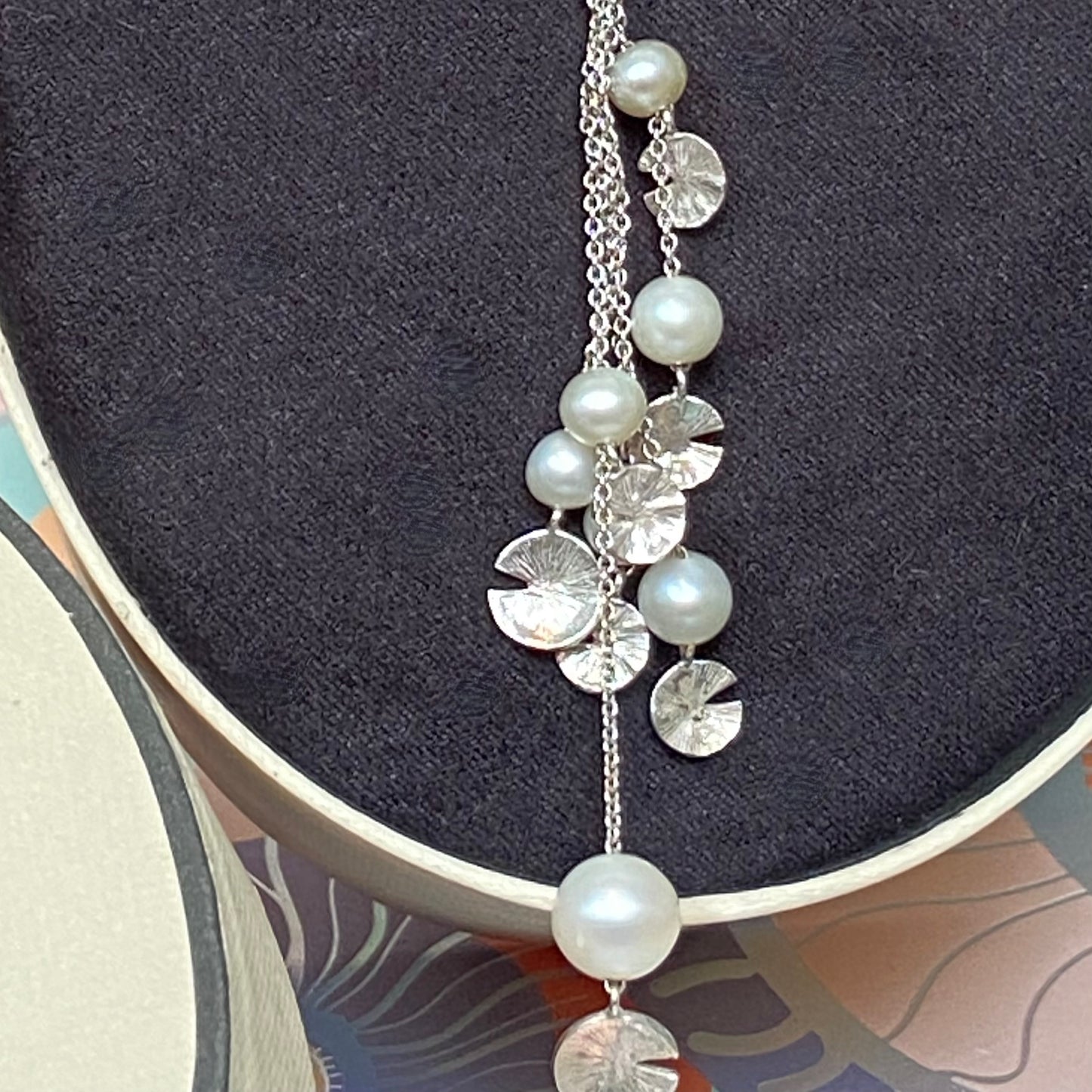 Sterling Silver and water Pearl Lily pad Links of London Necklace