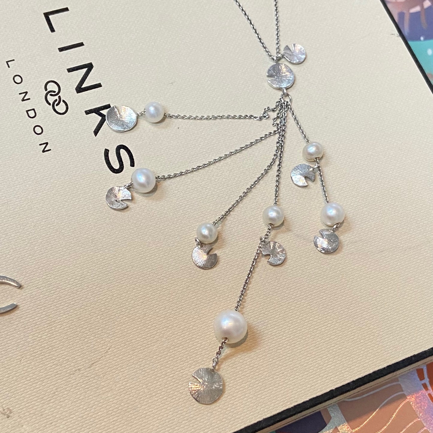 Sterling Silver and water Pearl Lily pad Links of London Necklace