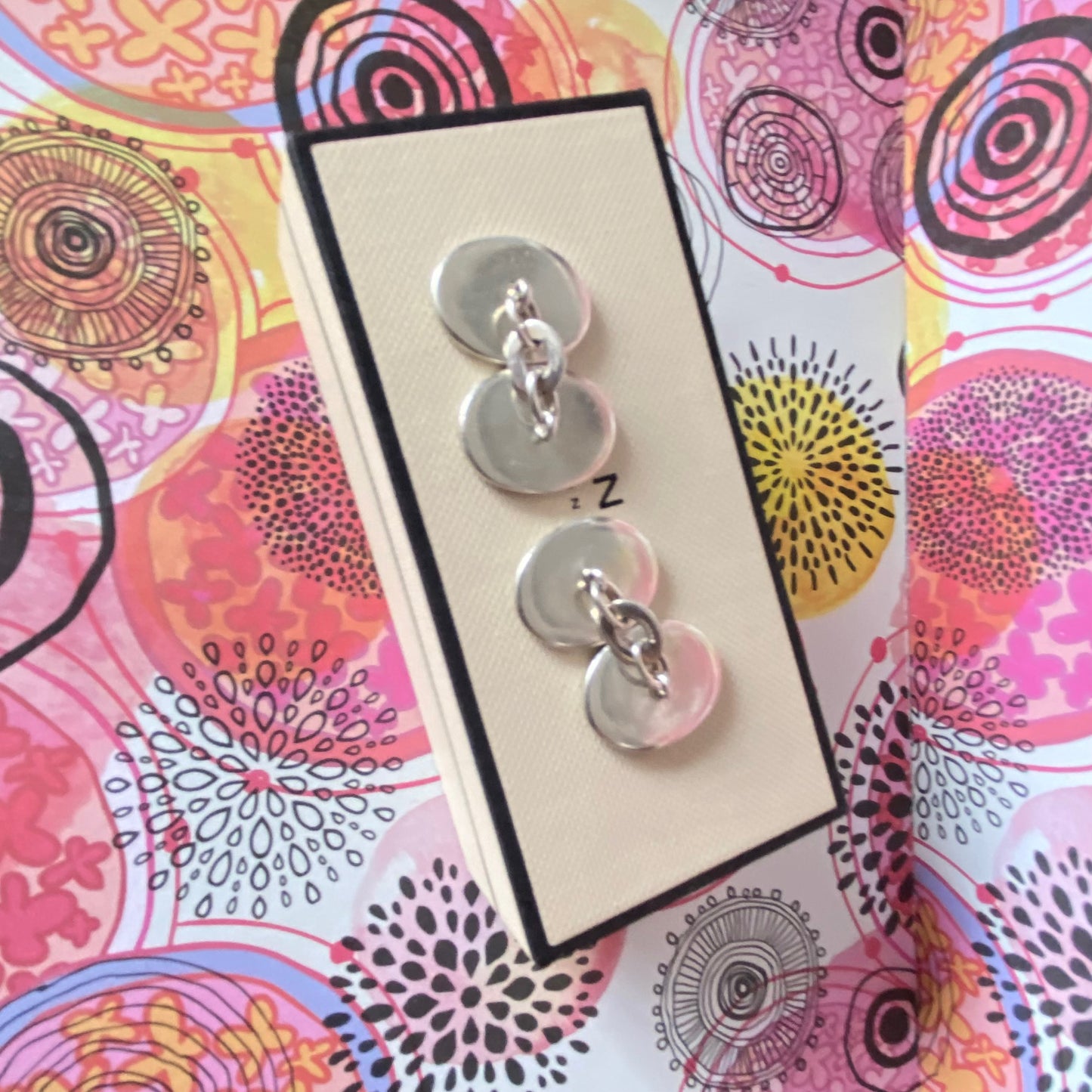 Authentic Sterling Silver Classic Links of London Cufflinks engraved with a line drawing of a Leopard. 21g of solid Silver