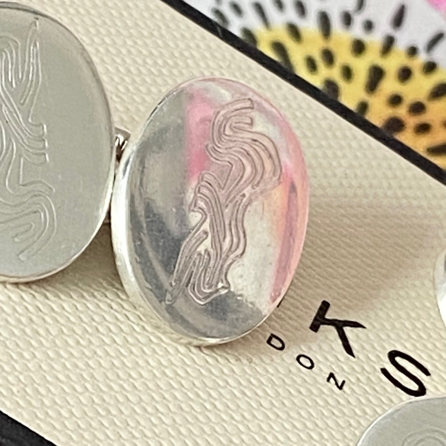 Authentic Sterling Silver Classic Links of London Cufflinks engraved with a line drawing of a Leopard. 21g of solid Silver