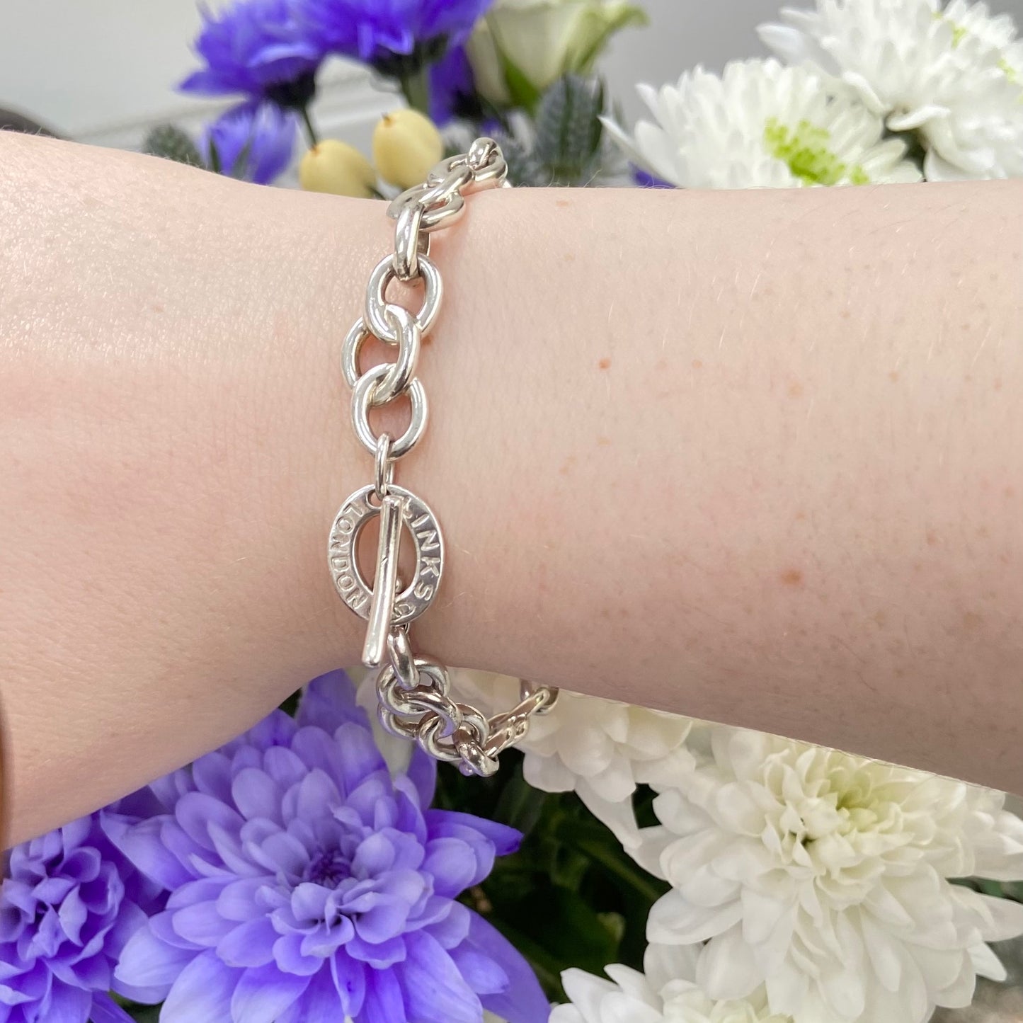 Fully Hallmarked Sterling Silver T-Bar Bracelet Links of London.  30g