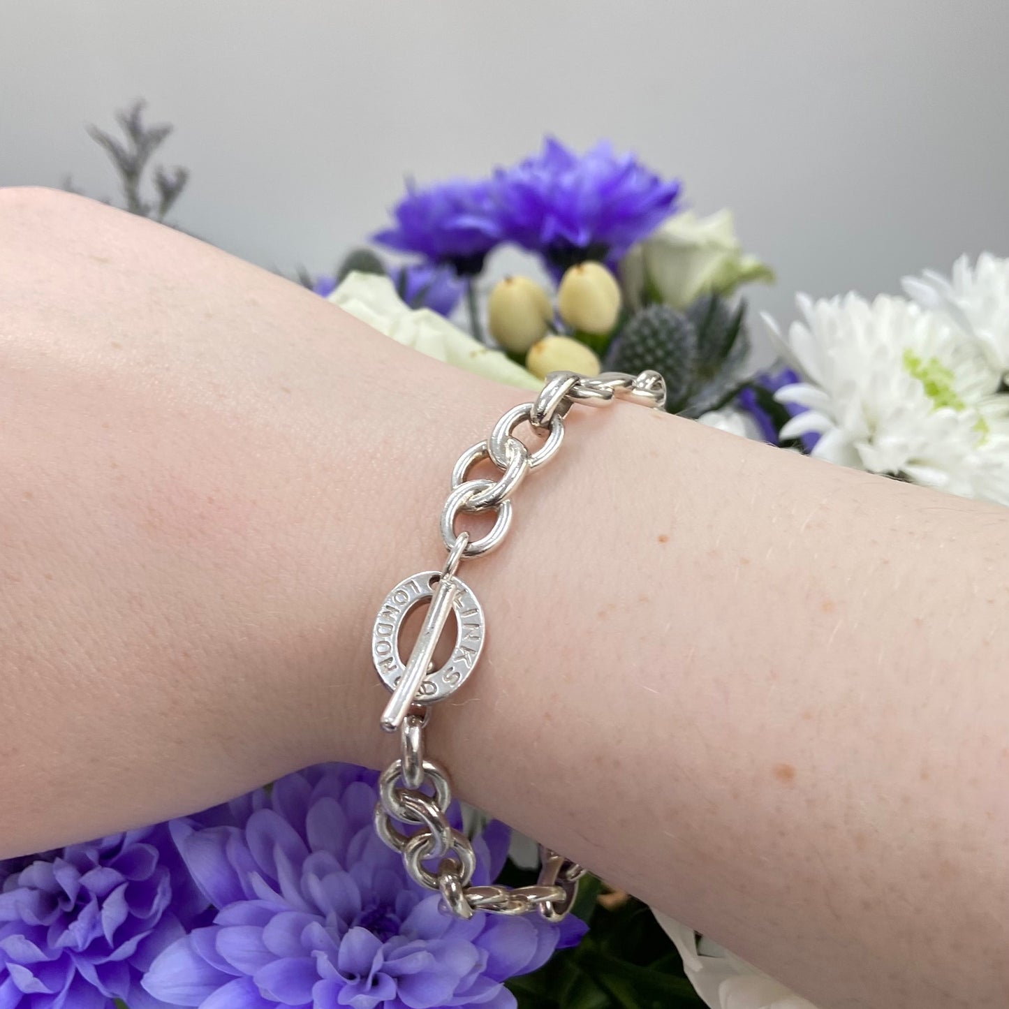 Fully Hallmarked Sterling Silver T-Bar Bracelet Links of London.  30g