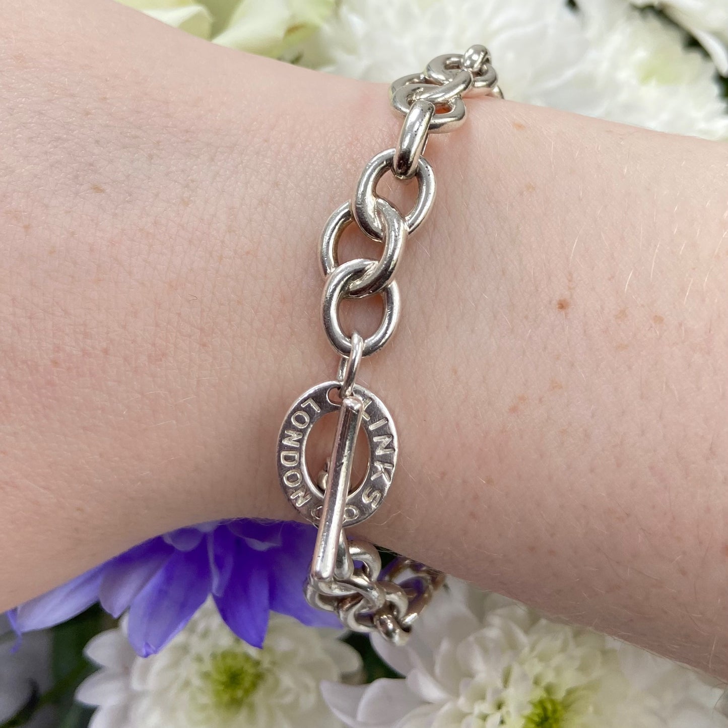 Fully Hallmarked Sterling Silver T-Bar Bracelet Links of London.  30g