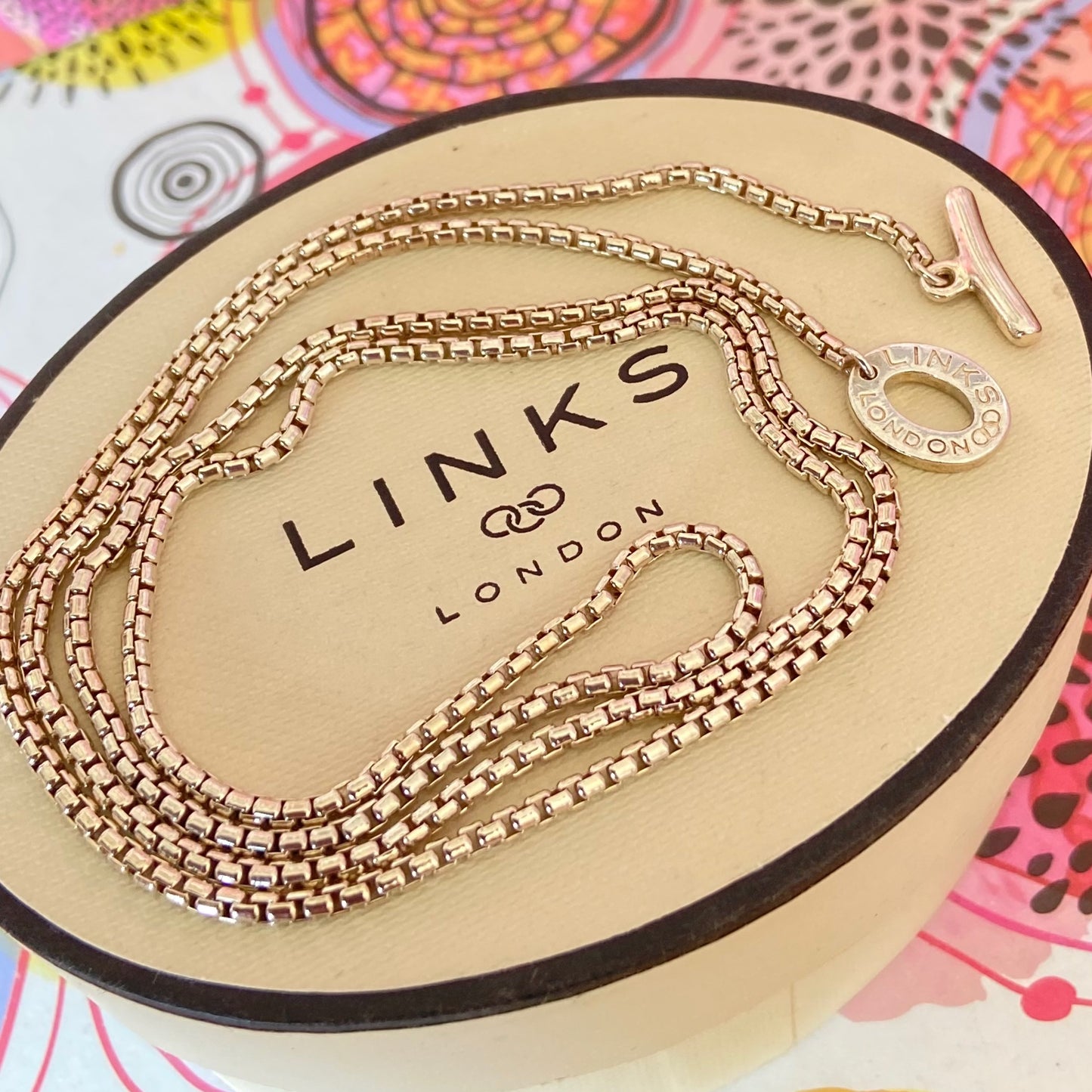 Links of London Smooth rounded Necklace with bar Clasp