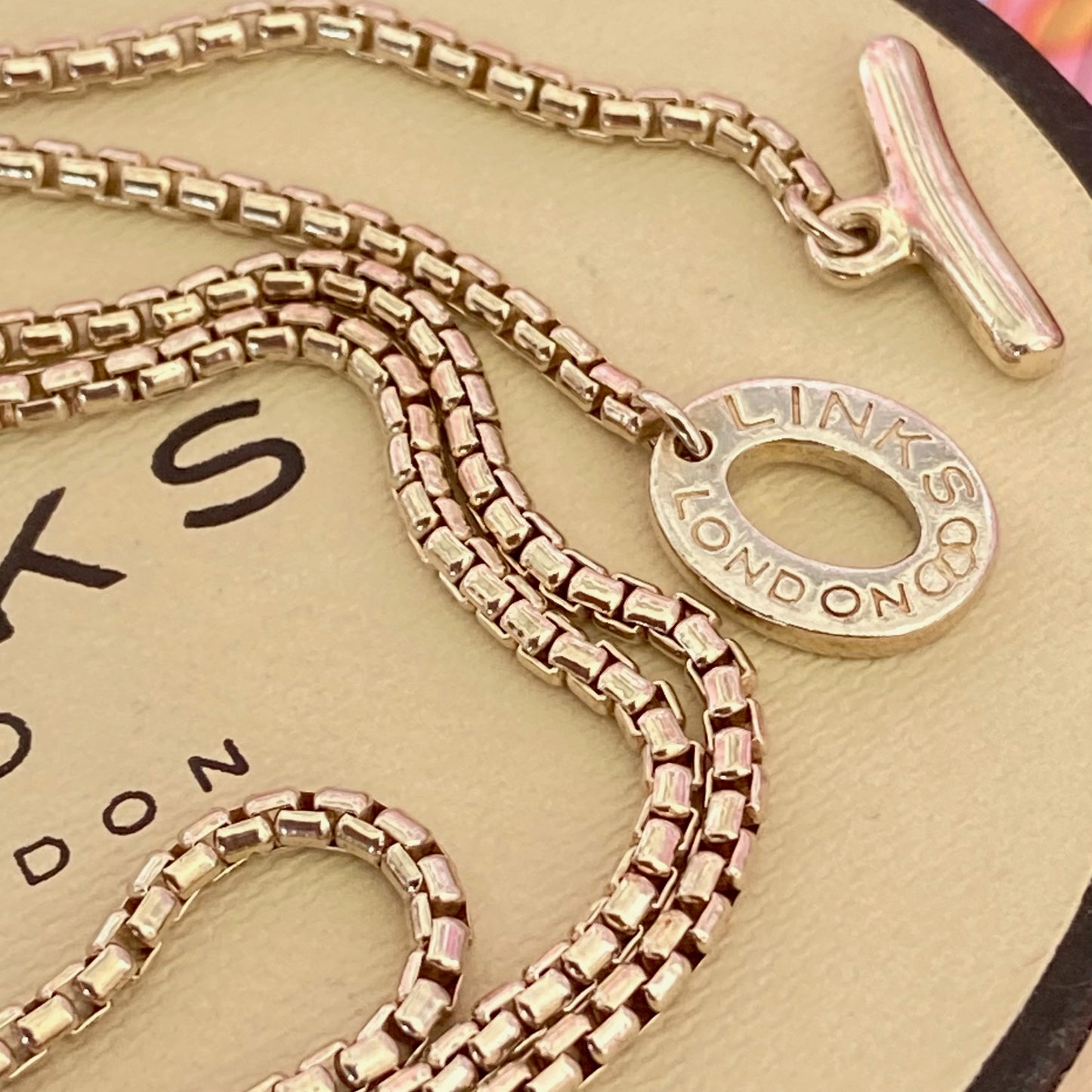 Links of London Smooth rounded Necklace with bar Clasp