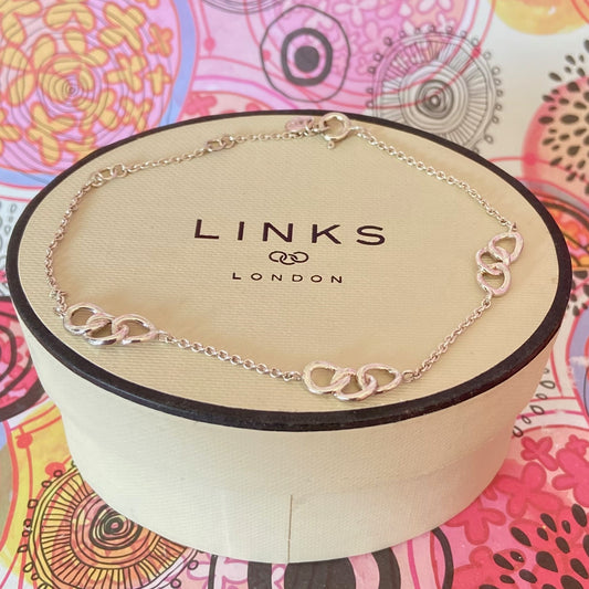 Links of London Signature  3 Station delicate Bracelet