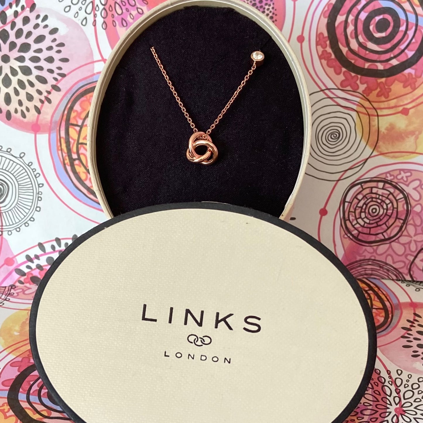 New! Links Of London Love Knot Necklace with Clear Topaz Stone