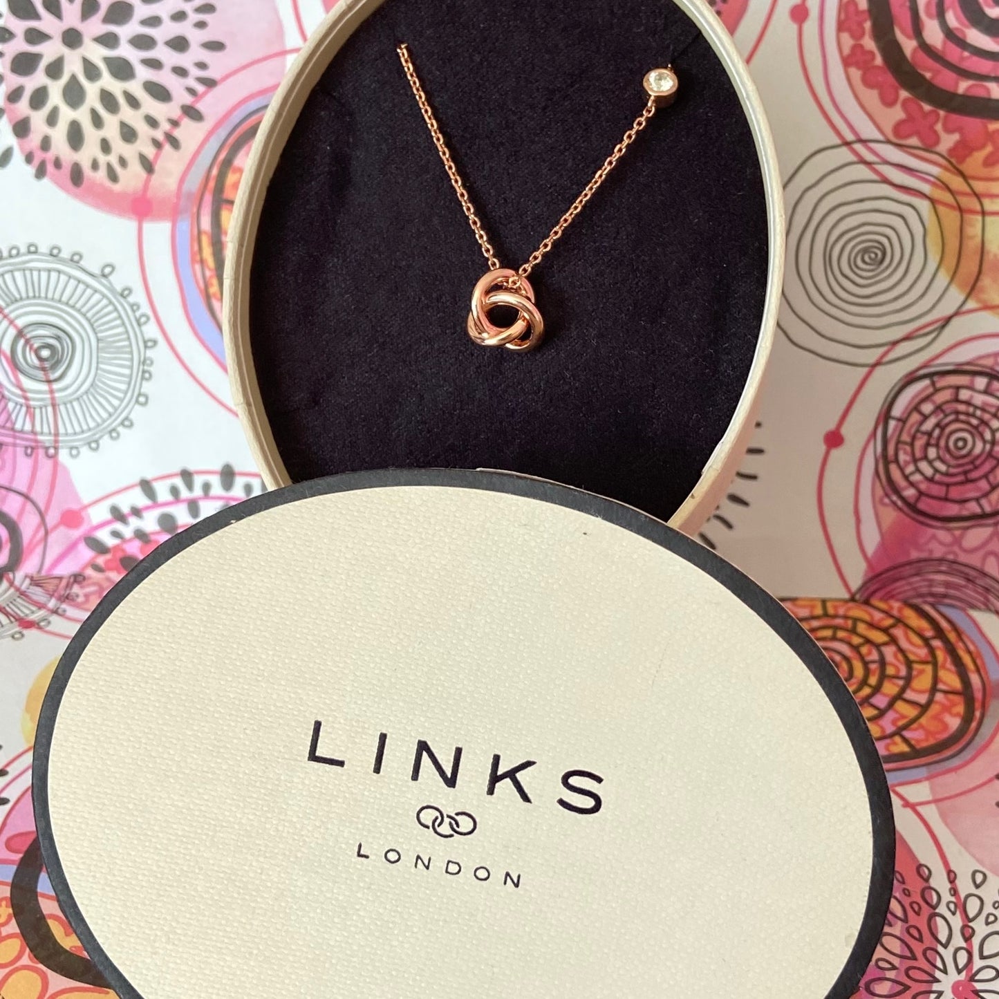 New! Links Of London Love Knot Necklace with Clear Topaz Stone