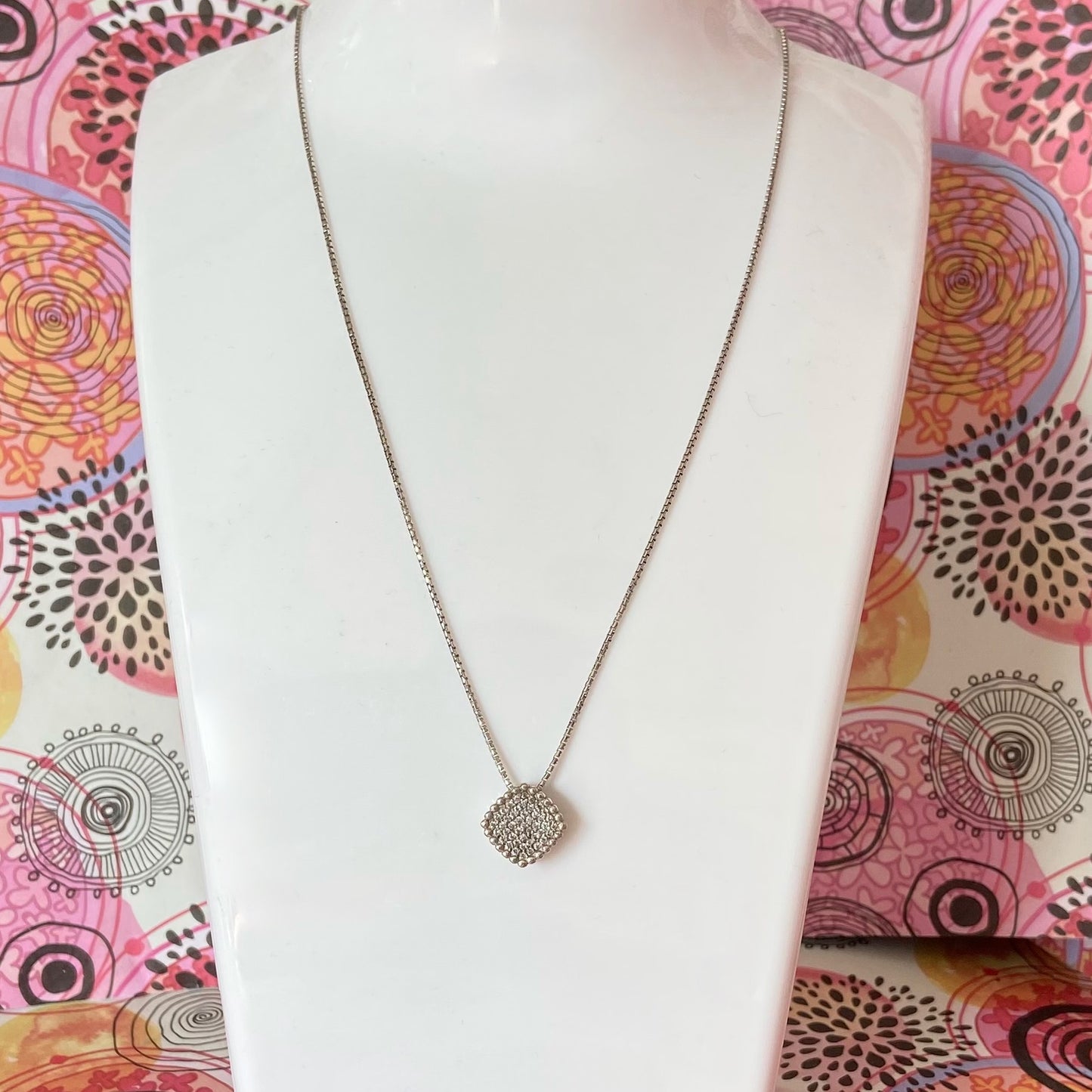 Links of London Necklace with a Cube pendent