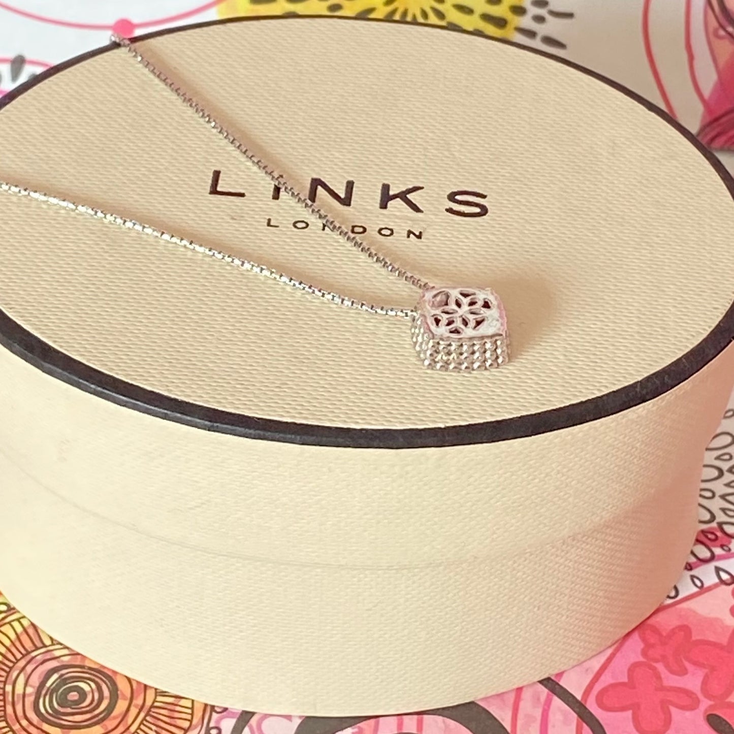 Links of London Necklace with a Cube pendent