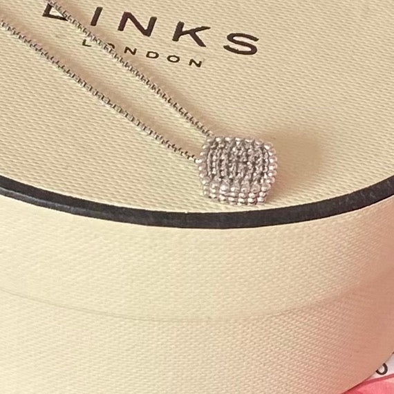 Links of London Necklace with a Cube pendent