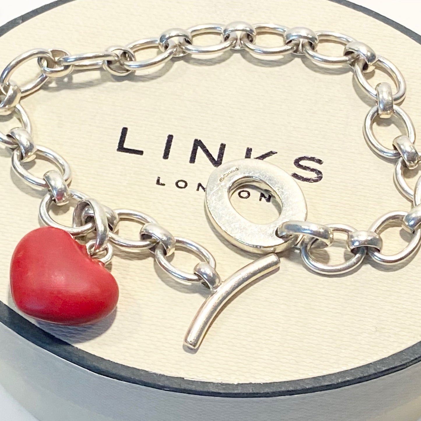Sterling Silver Links of London Link Chain Pre Loved Links of London Bracelet, T Bar Clasp with 2 Heart Charms