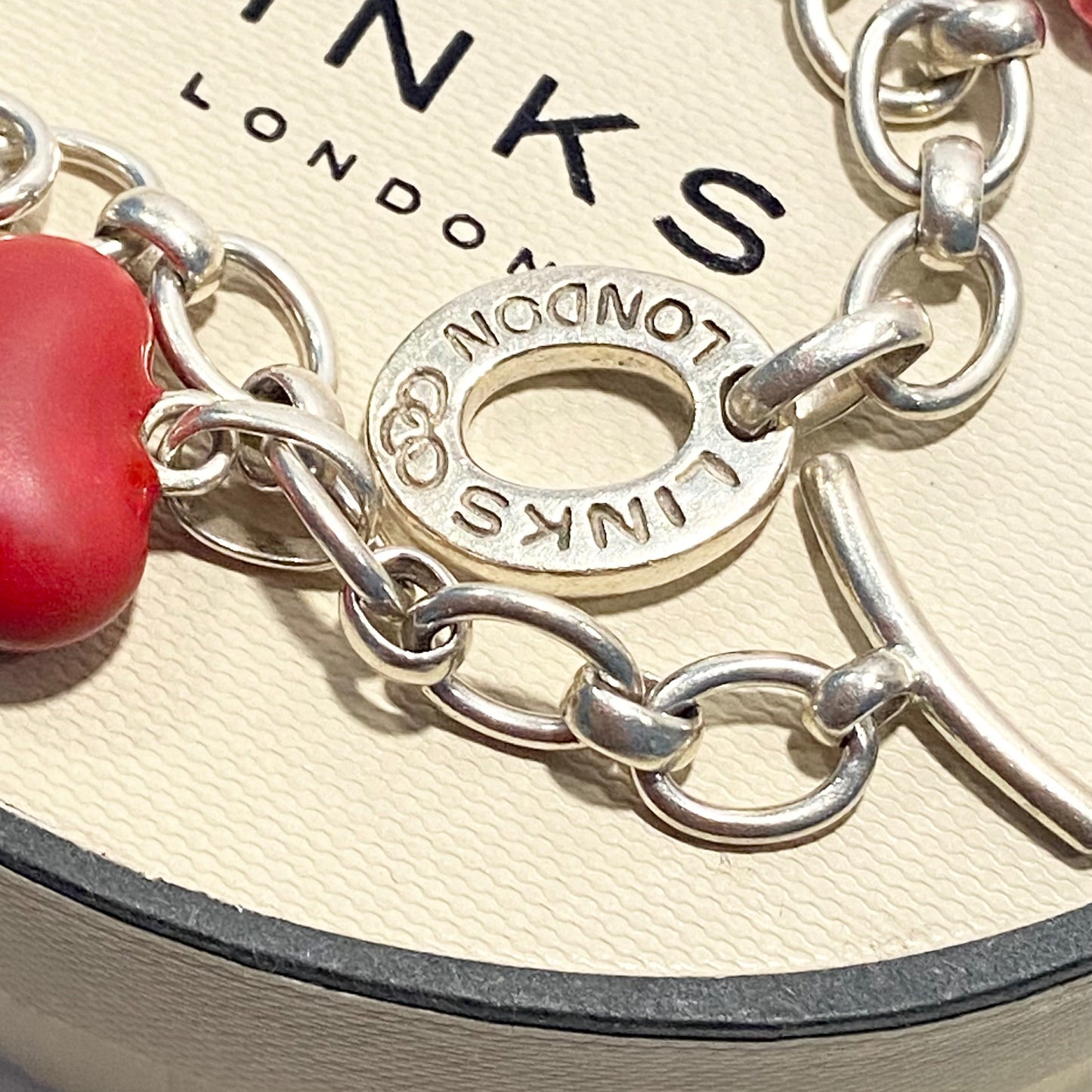 Sterling Silver Links of London Link Chain Pre Loved Links of London Bracelet, T Bar Clasp with 2 Heart Charms