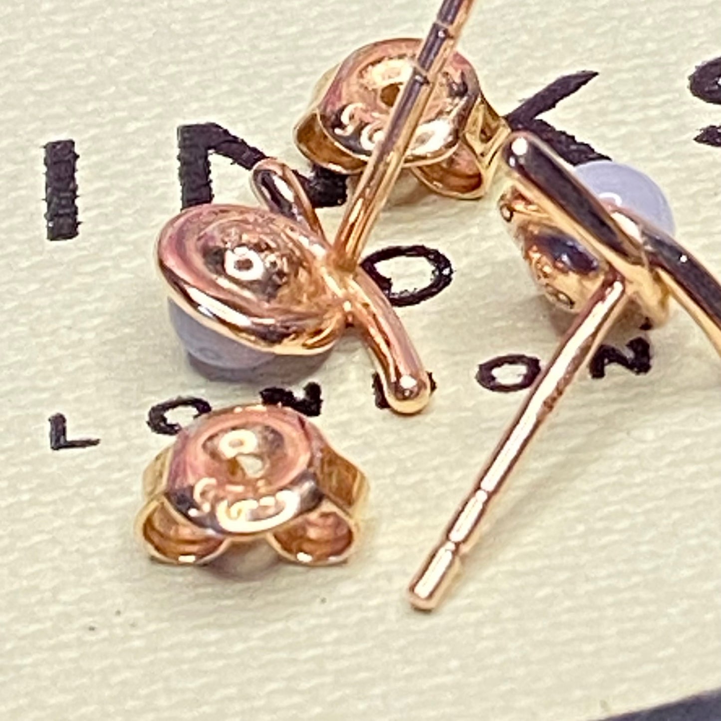 Links of London iconic Serpentine 18kt Rose Gold Vermeil & Blue Lace Agate Gemstone Stud Earrings.