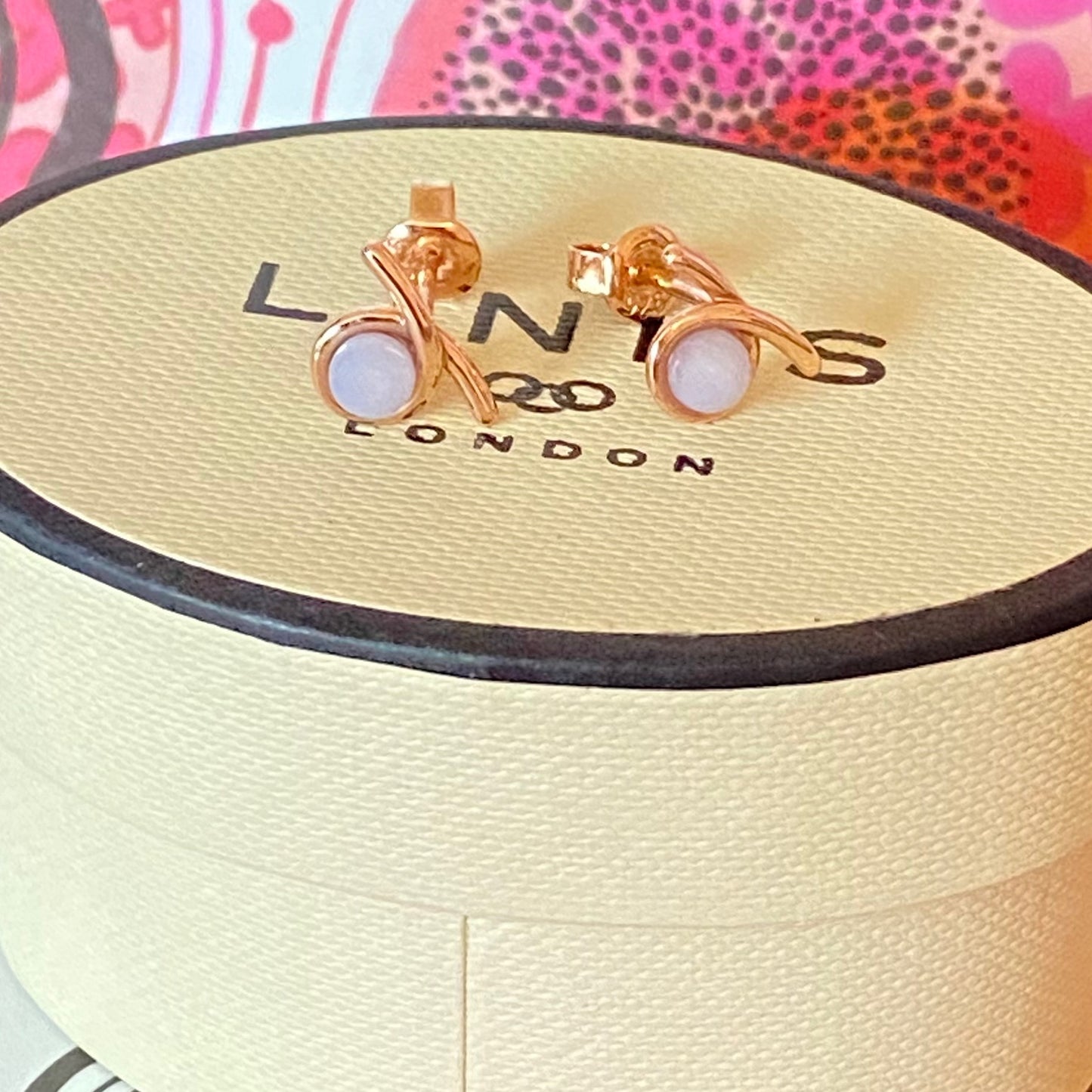 Links of London iconic Serpentine 18kt Rose Gold Vermeil & Blue Lace Agate Gemstone Stud Earrings.