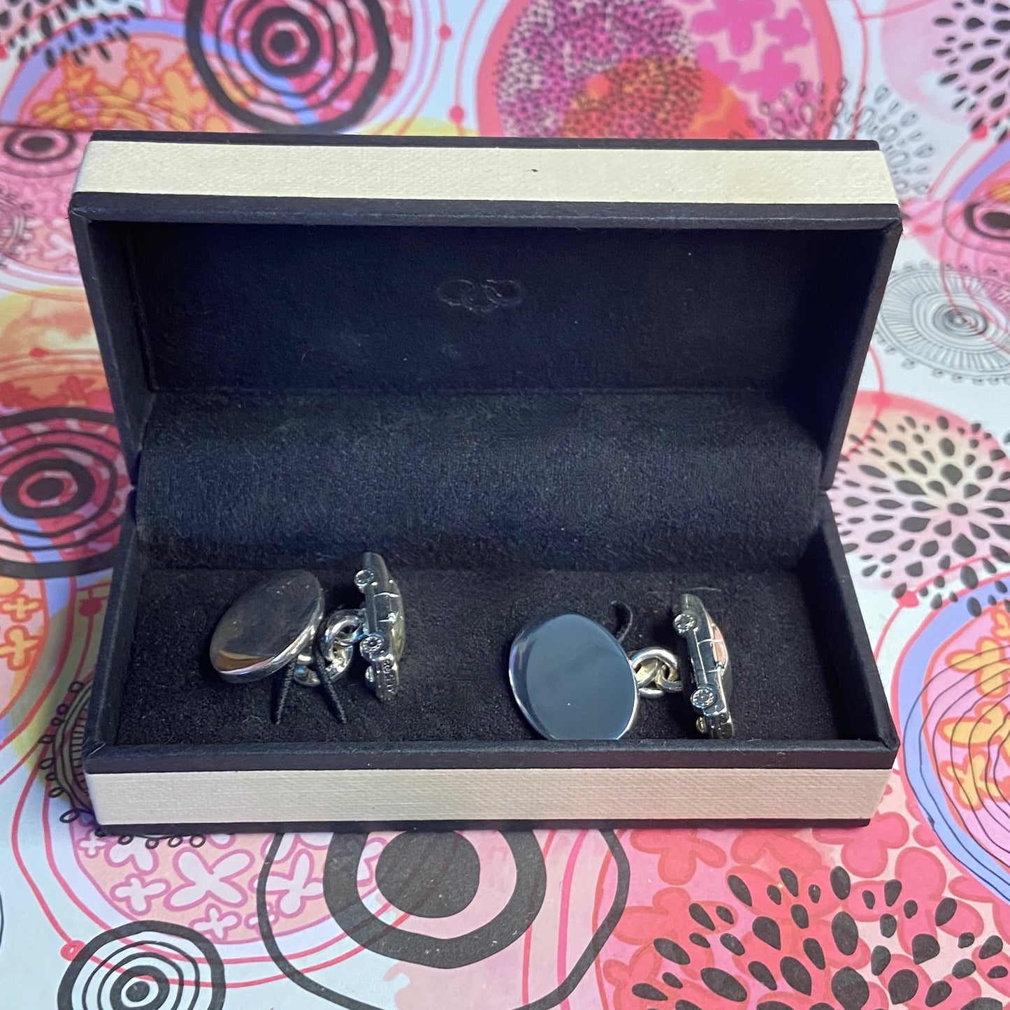 Very Rare Authentic cufflinks Sterling Silver Links of London with london Taxi Car . 24g of solid Silver