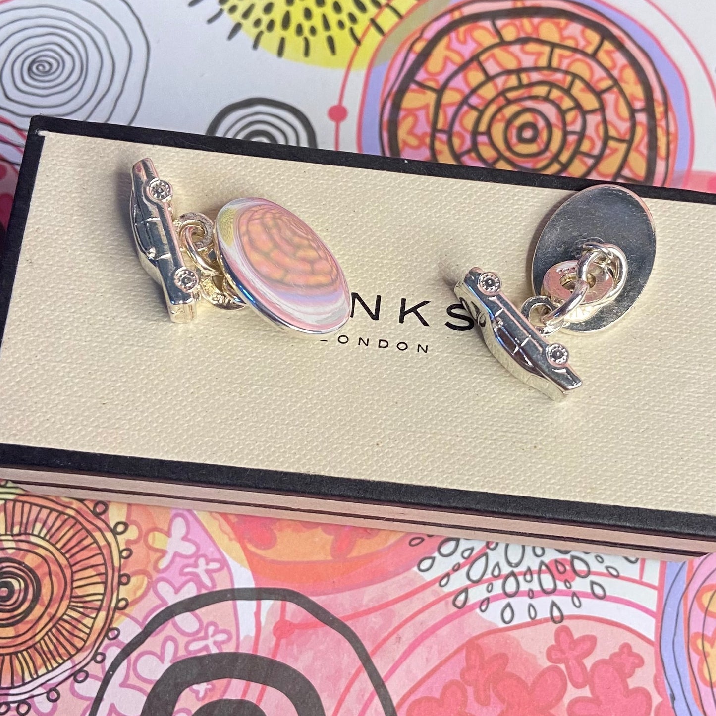 Very Rare Authentic cufflinks Sterling Silver Links of London with london Taxi Car . 24g of solid Silver