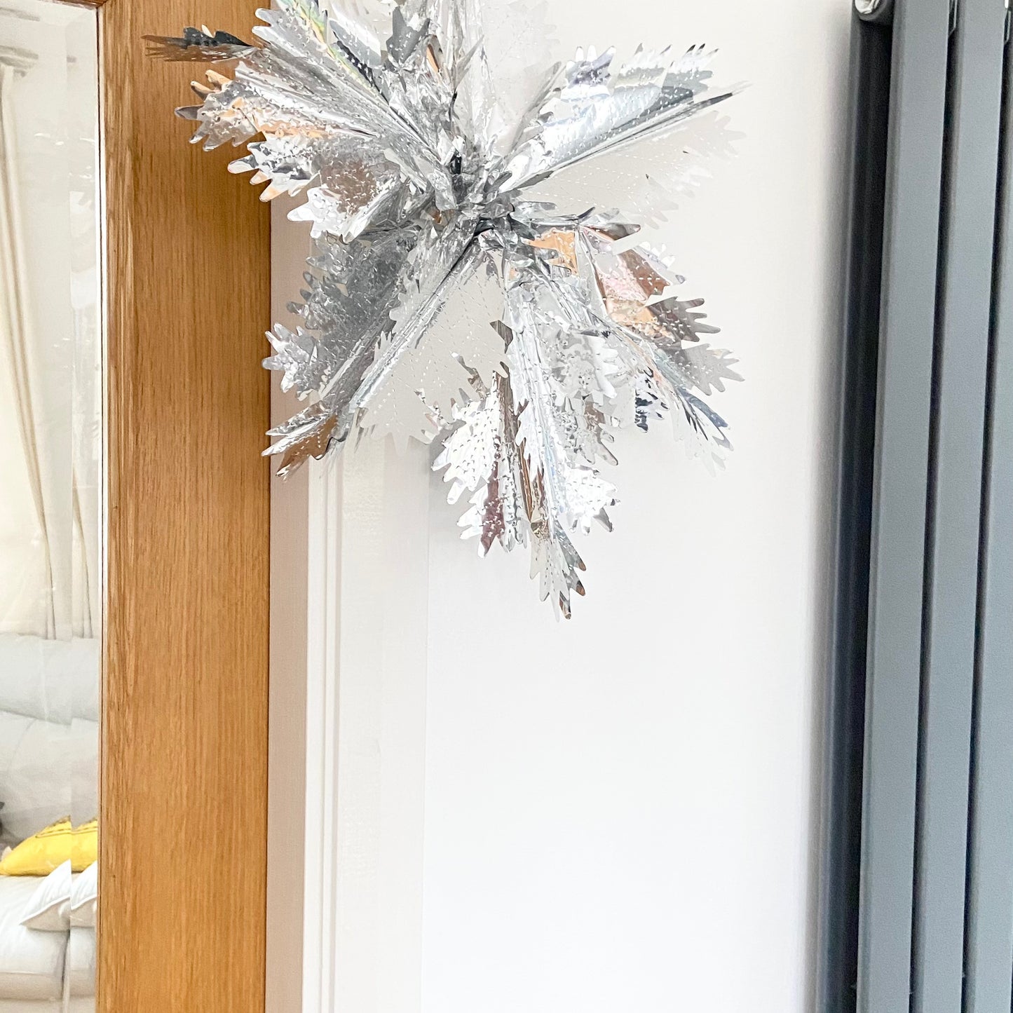 Foil Starburst Home Festive Decoration