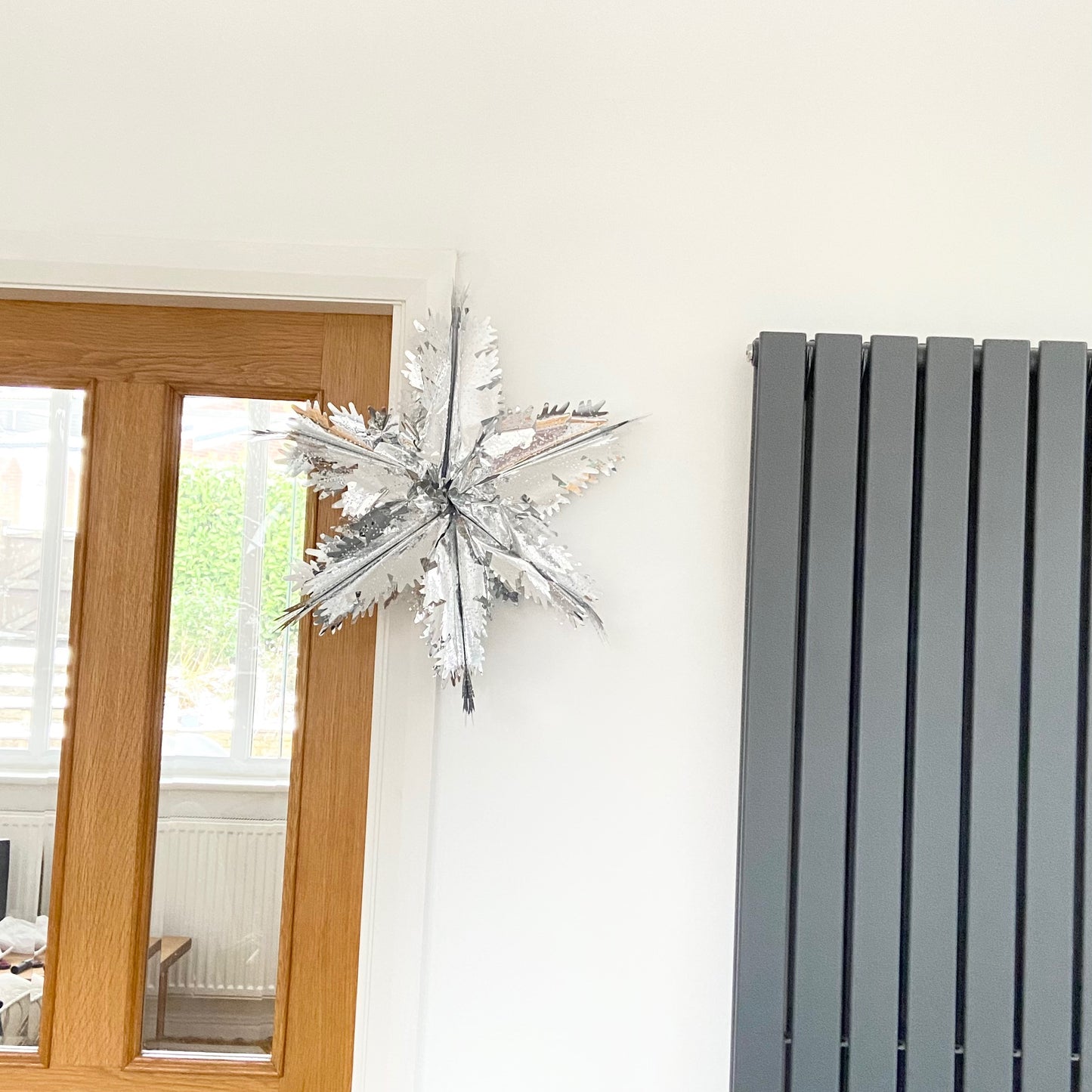 Foil Starburst Home Festive Decoration