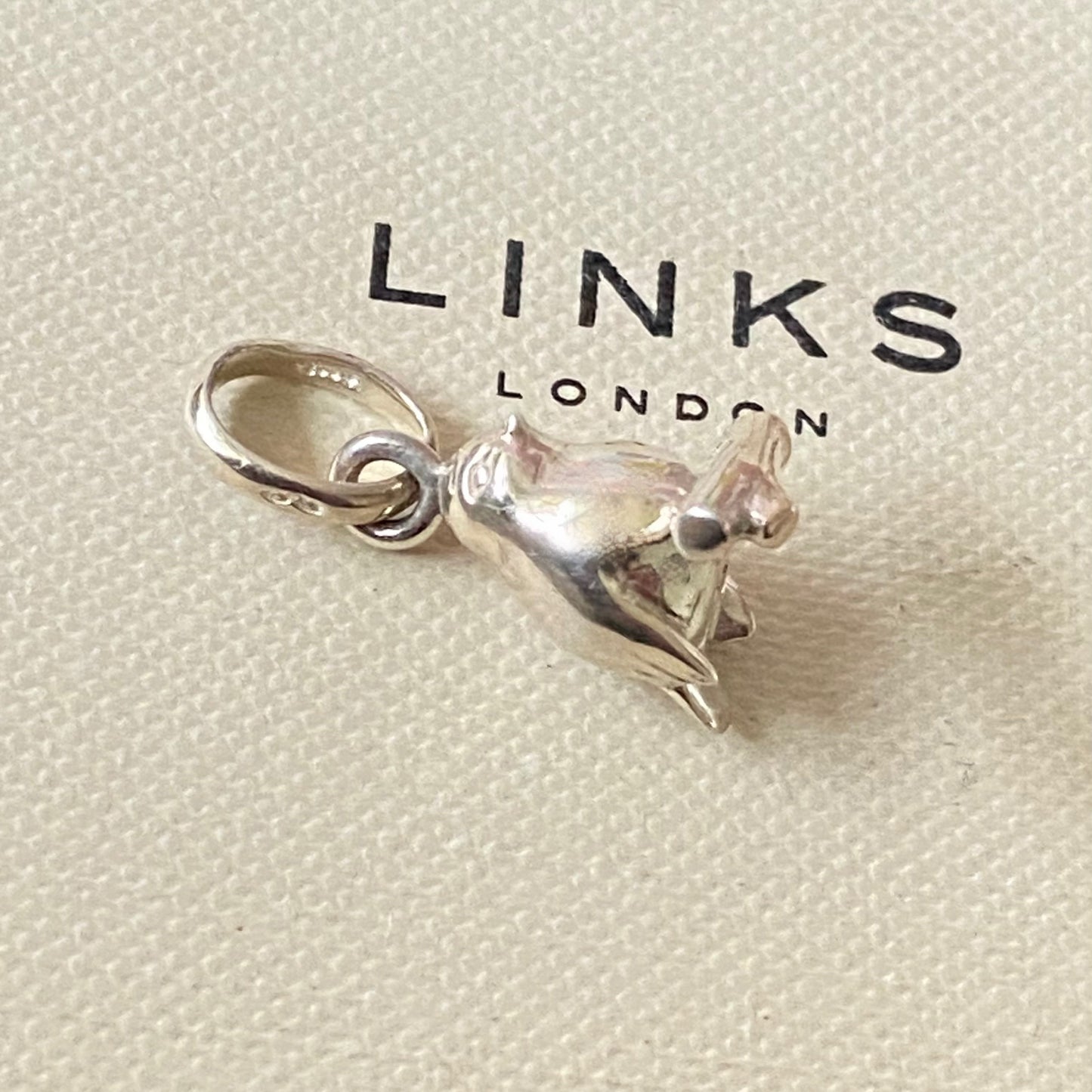 Very Rare, Perfect Condition, Original Links of London Robin Charm crafted from Sterling Silver, Hallmarked and weighs 5g.