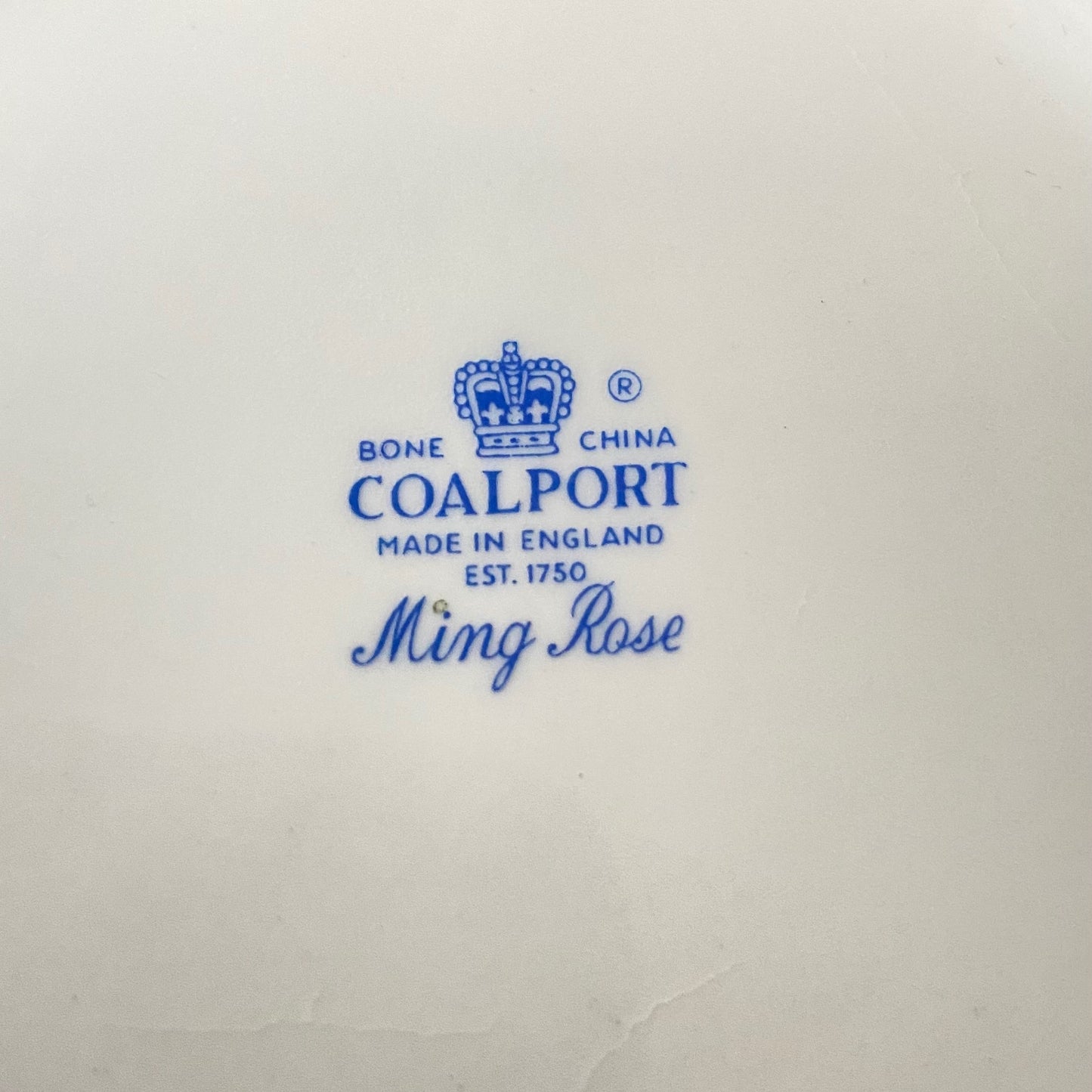 Vintage Fine Bone China Coalport Made in England, Ming Rose, Ginger Jar produced 1970 to 1993. Aprox 17cm High