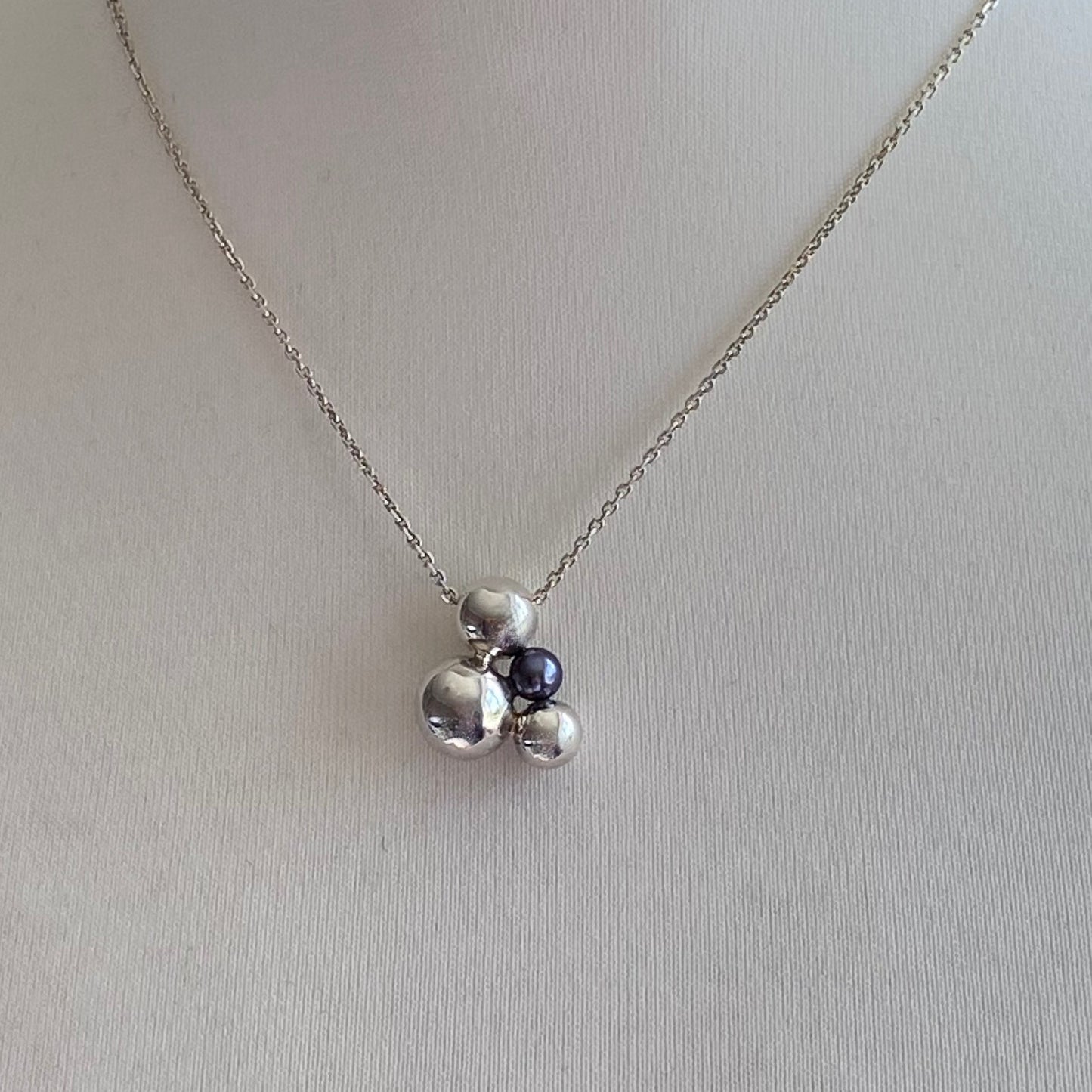 Links of London Effervescence Pearl Pendent Necklace