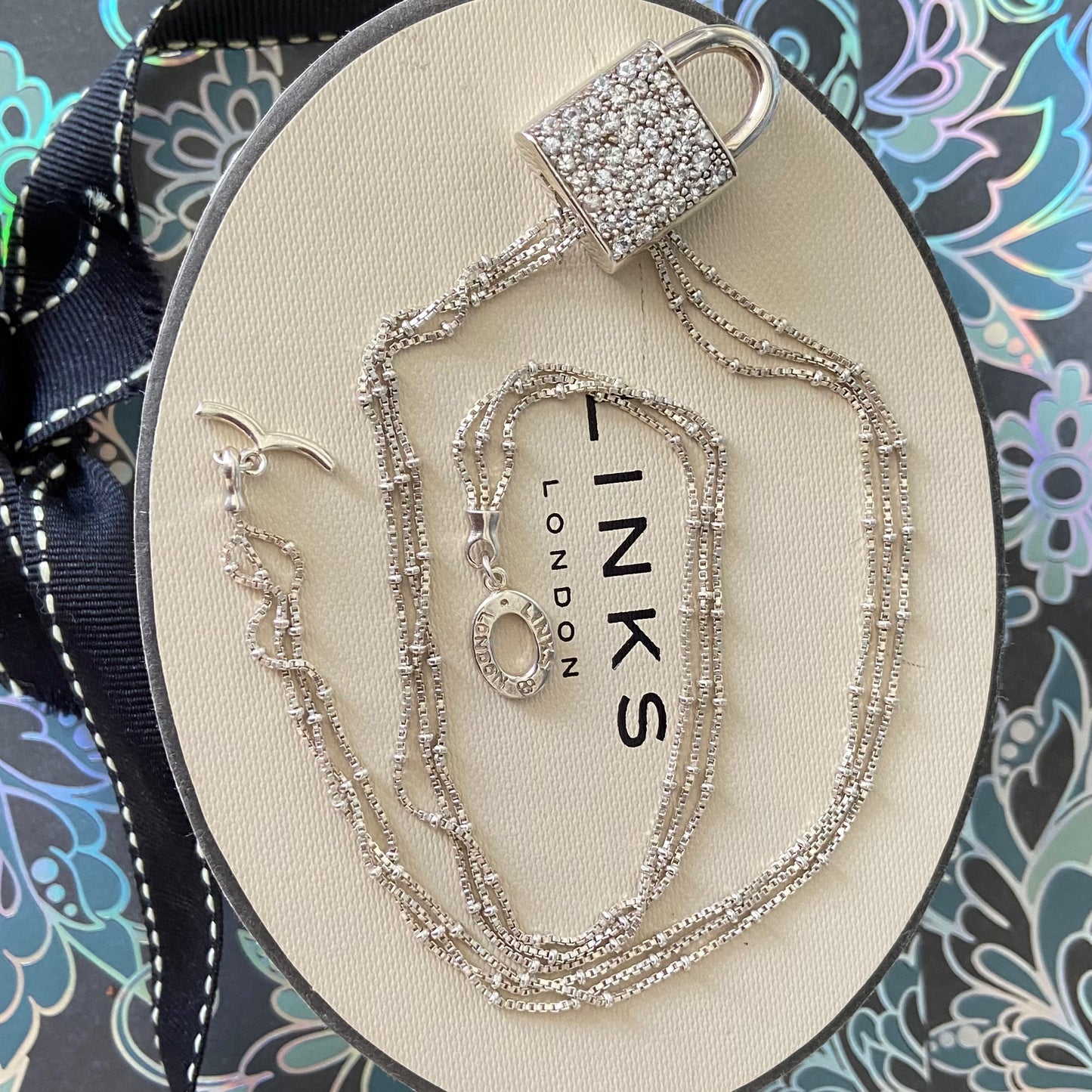 Links of London Necklace with Cubic Zirconia encrusted Lock Design Pendent