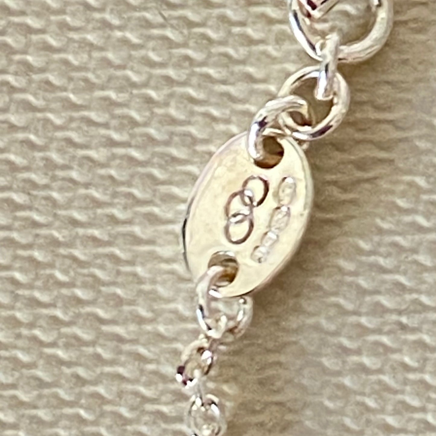 New! Links of London Love Knot Bracelet with a Topaz Stone