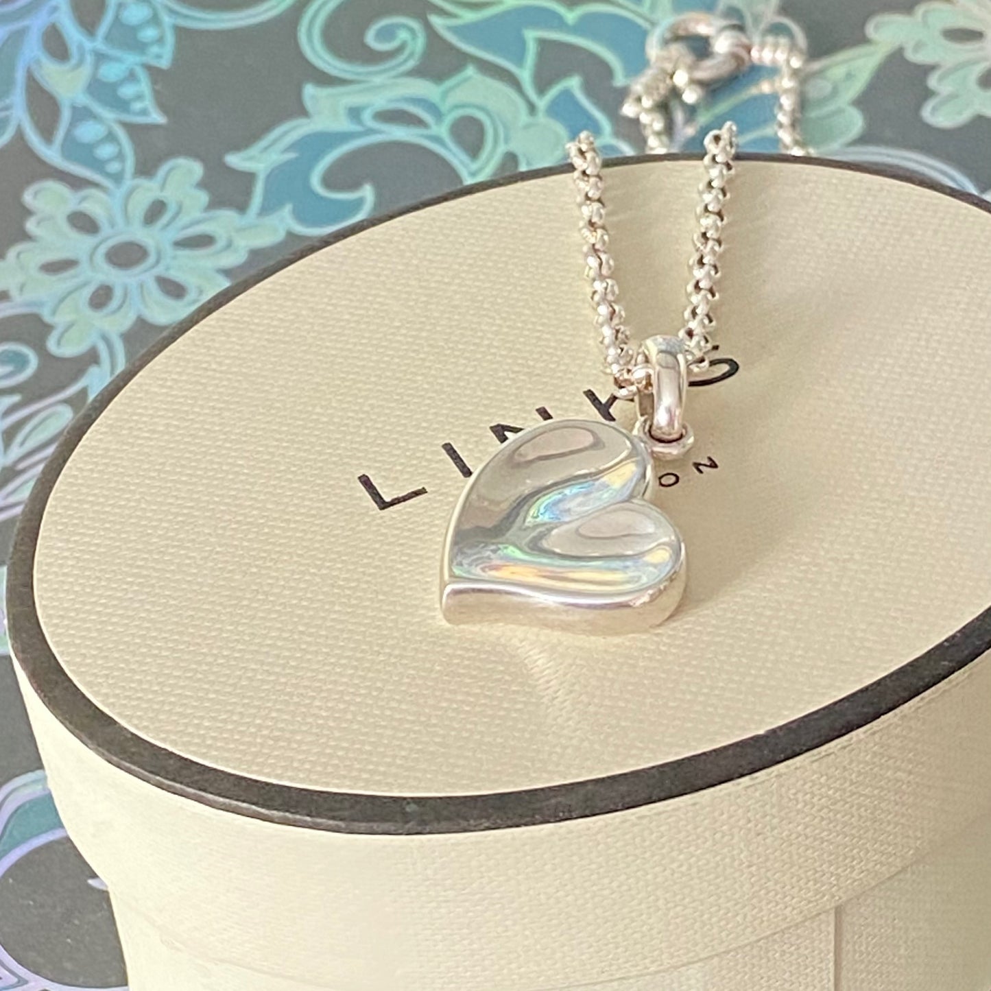 Links of London Belcher Necklace with a Love Heart Pendent