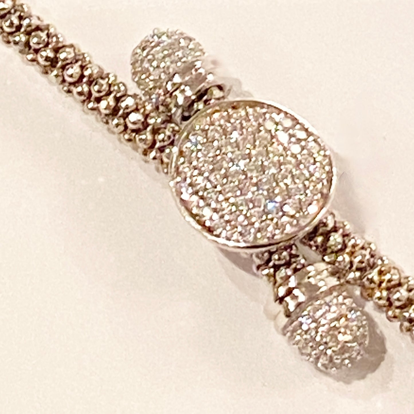 Links of London Sterling Silver Star Dust Round Bracelet with a magnetic clasp