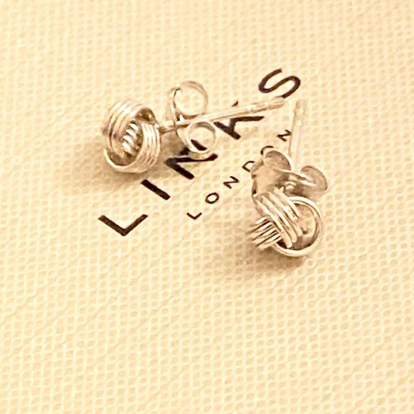 Links of London classic knot Earrings