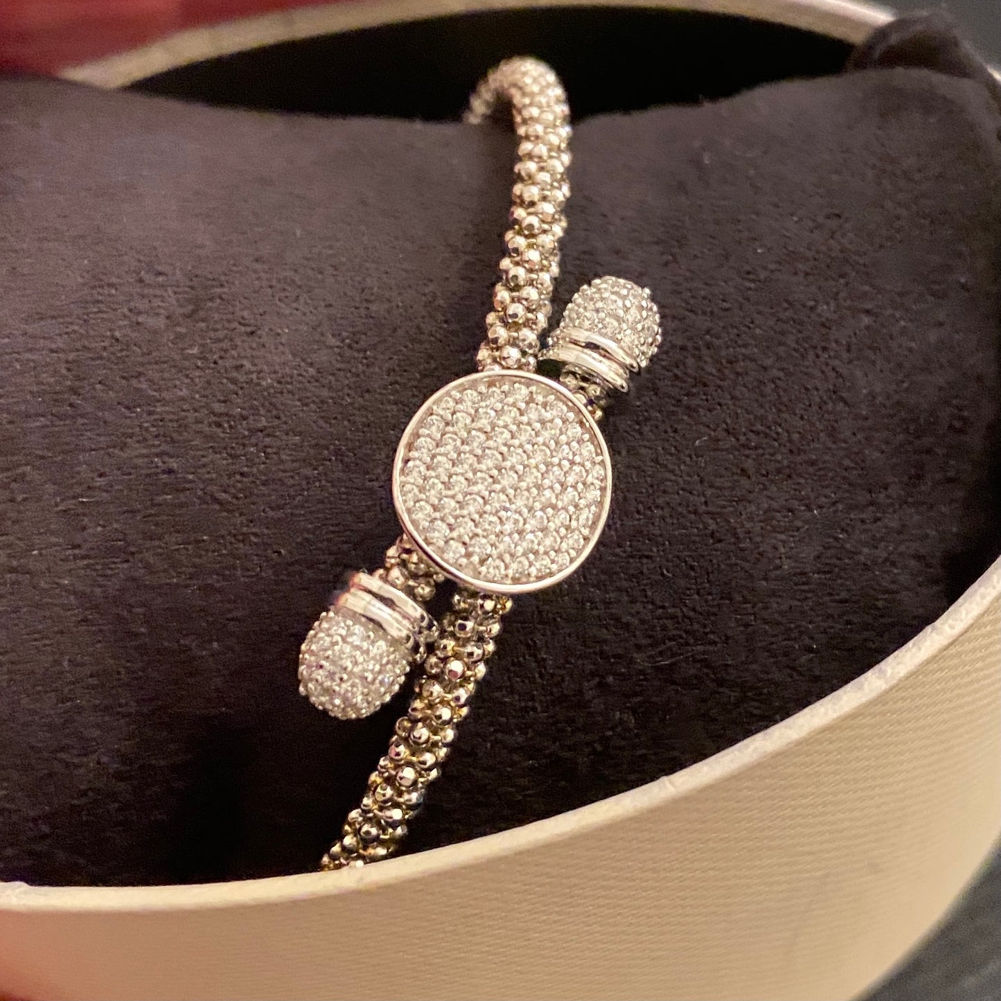 Links of London Sterling Silver Star Dust Round Bracelet with a magnetic clasp